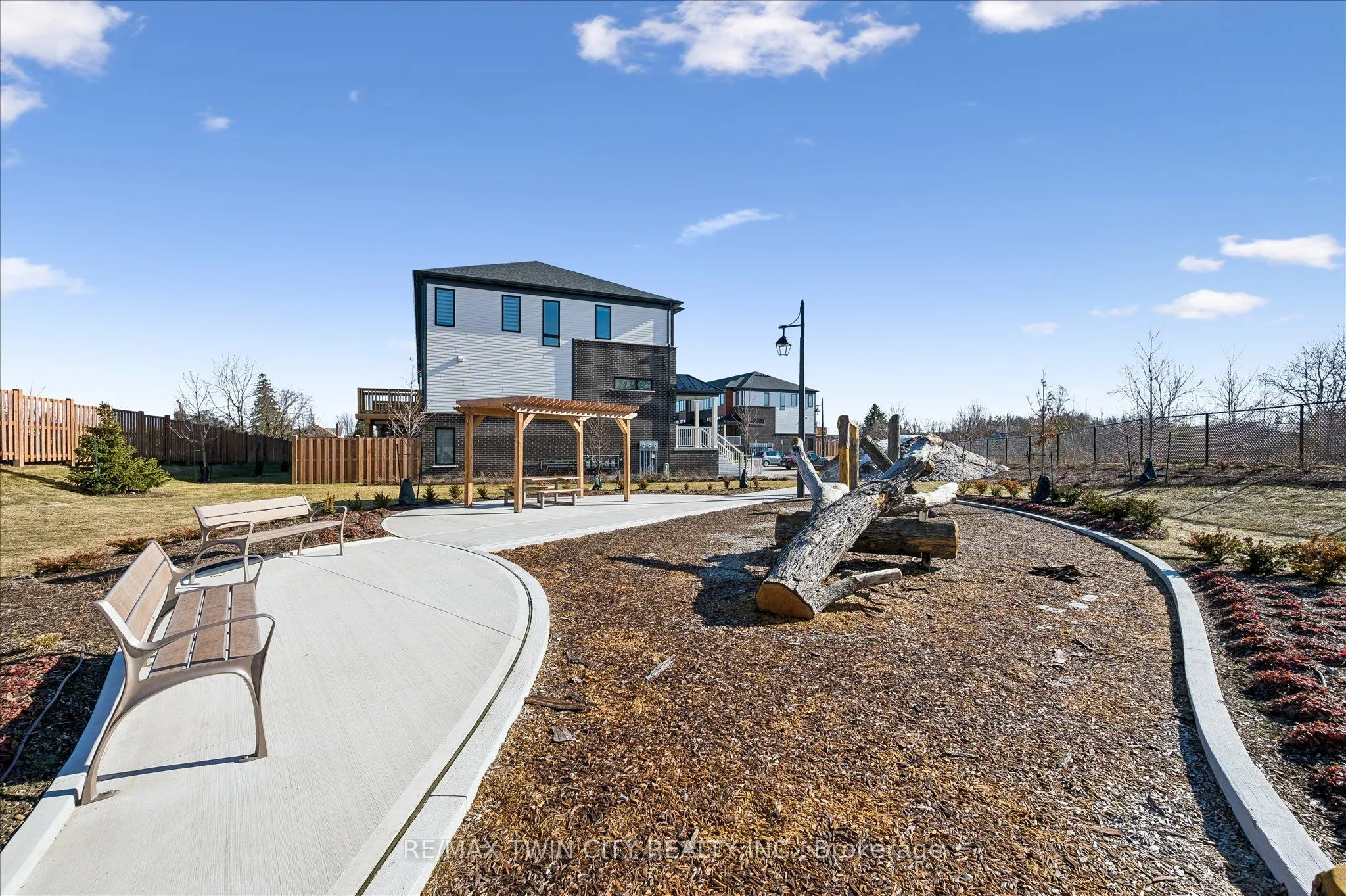 23 Sora Lane #4