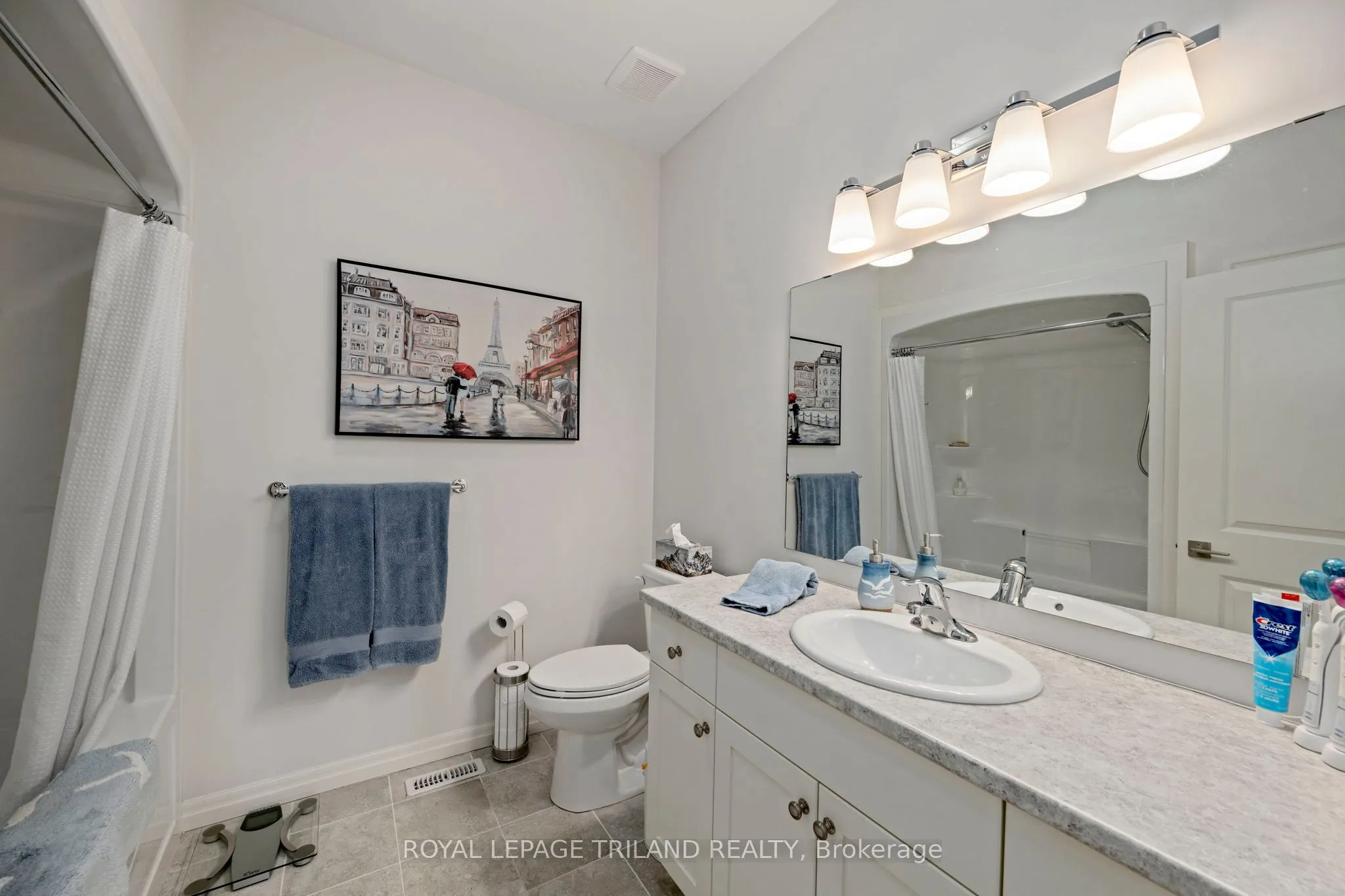 32 Charter Creek Court