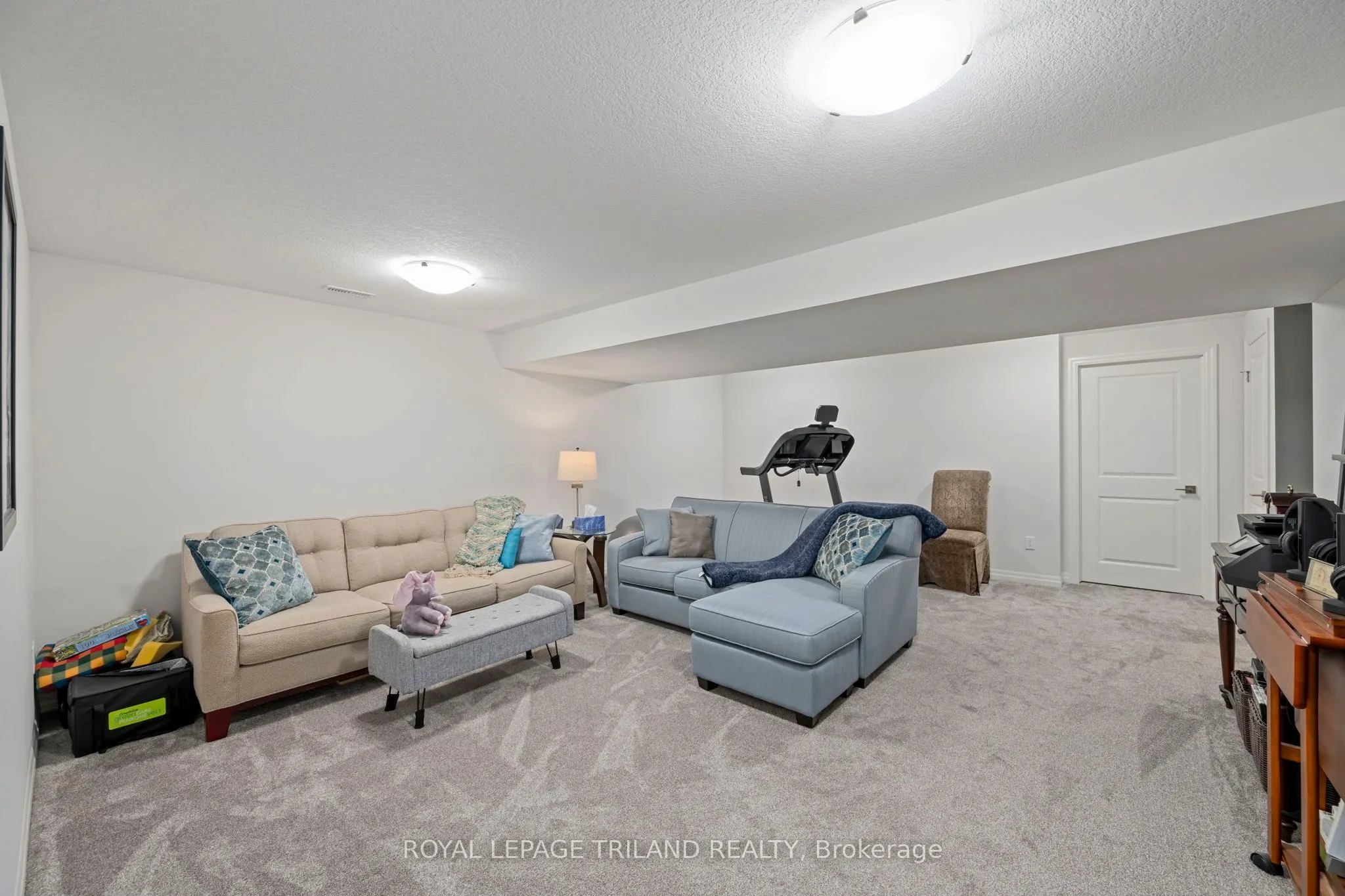 32 Charter Creek Court