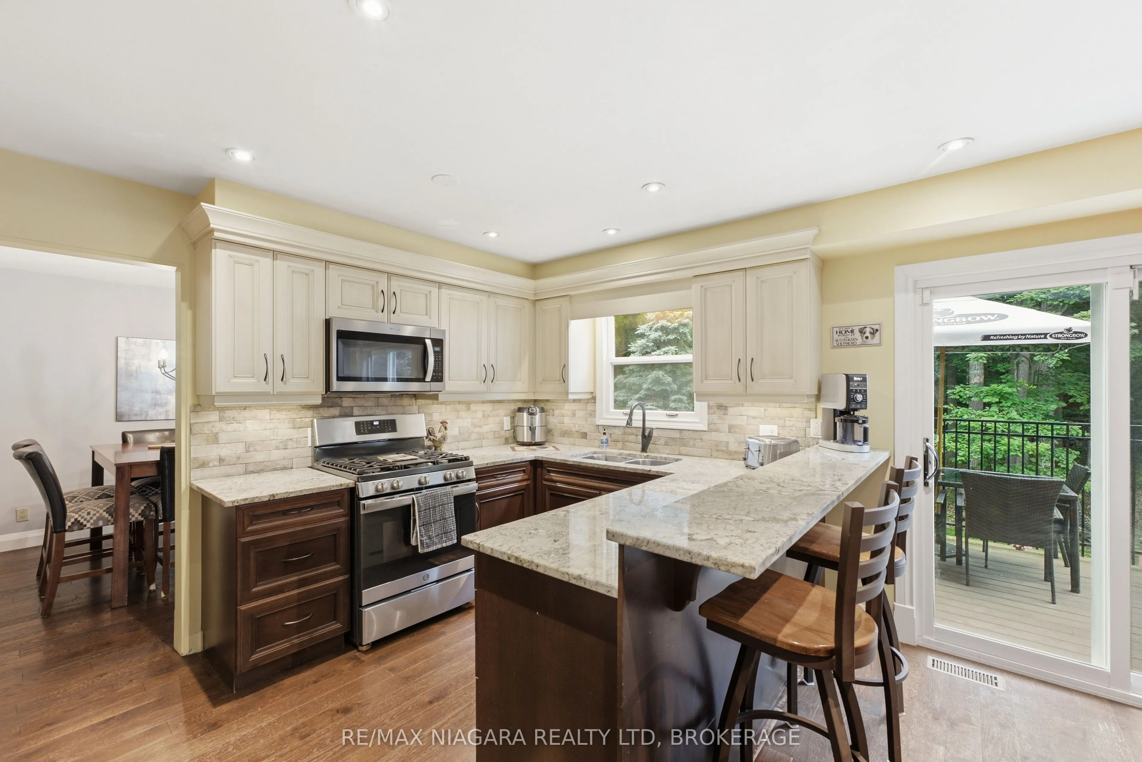 9 Beechnut Court