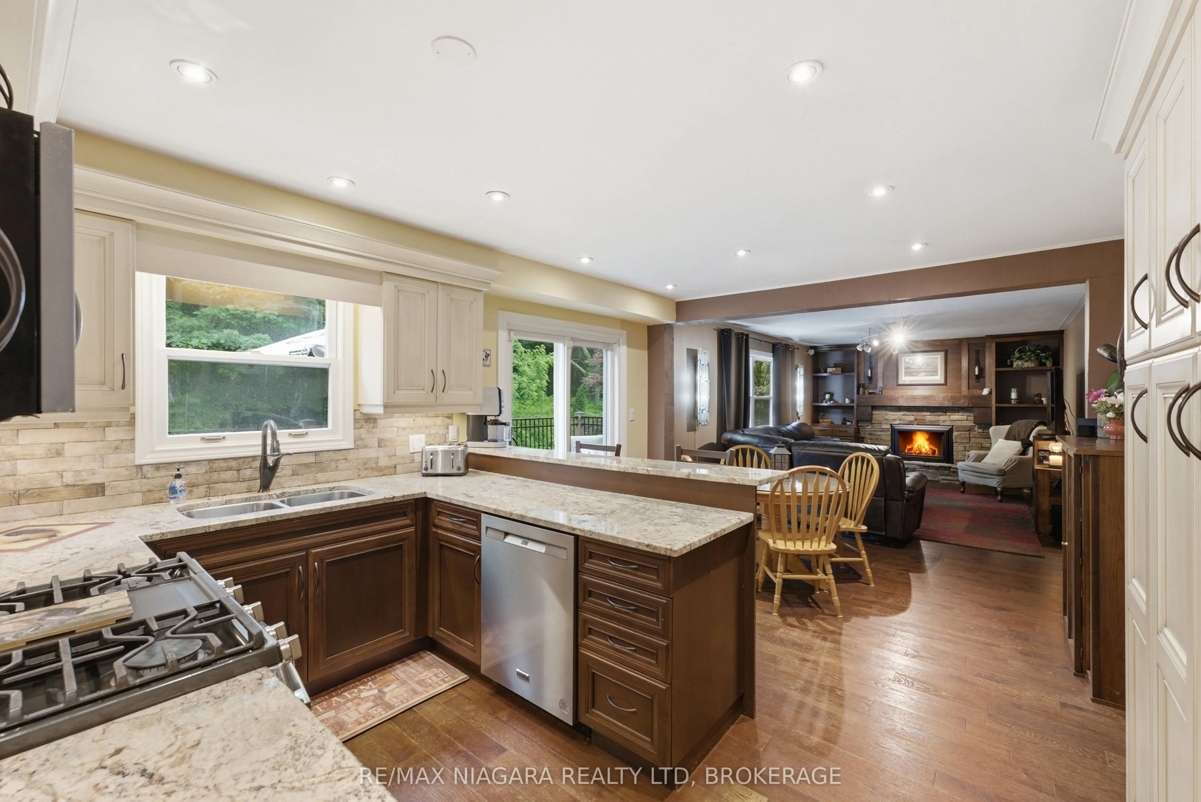 9 Beechnut Court