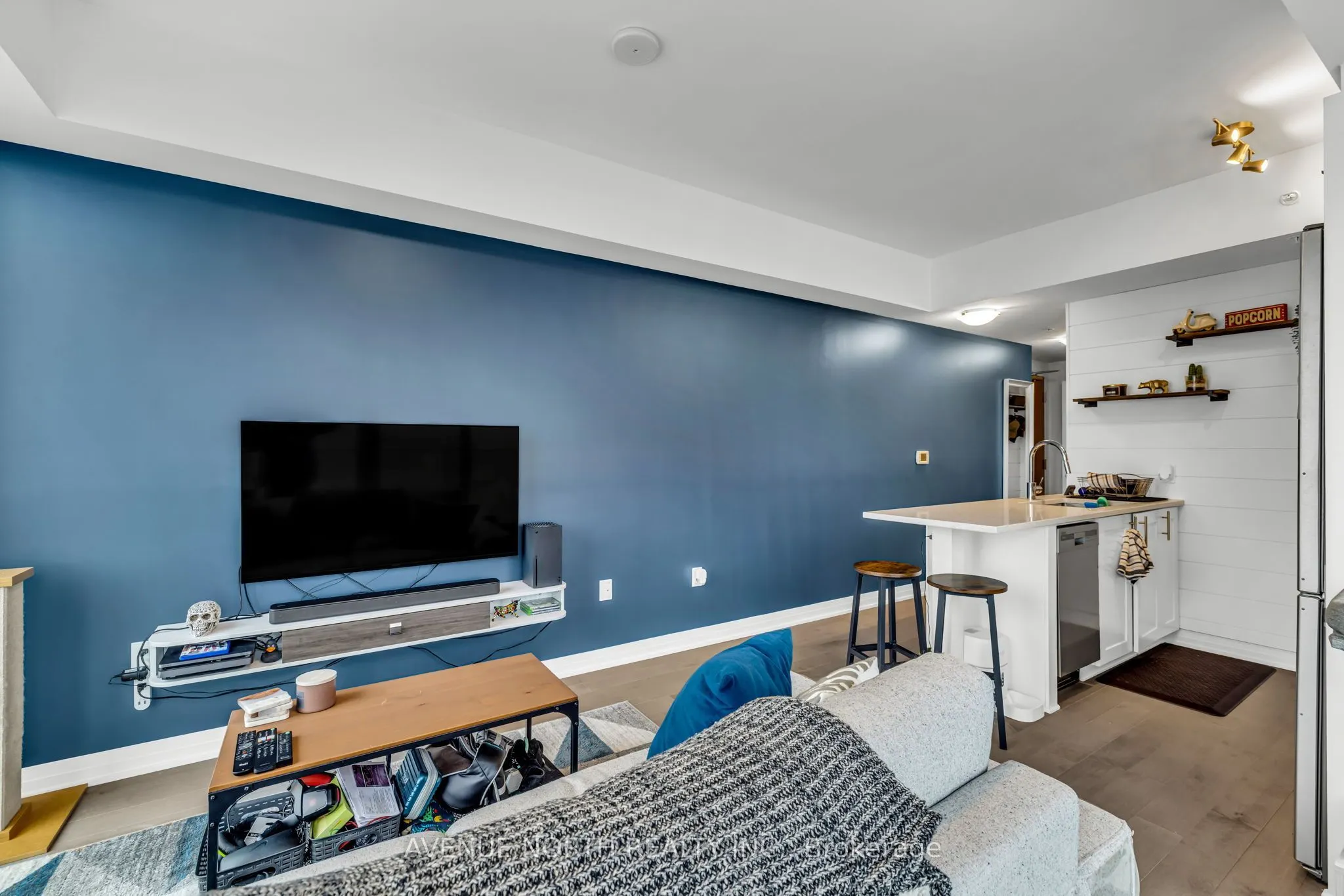 805 carling Avenue #2001