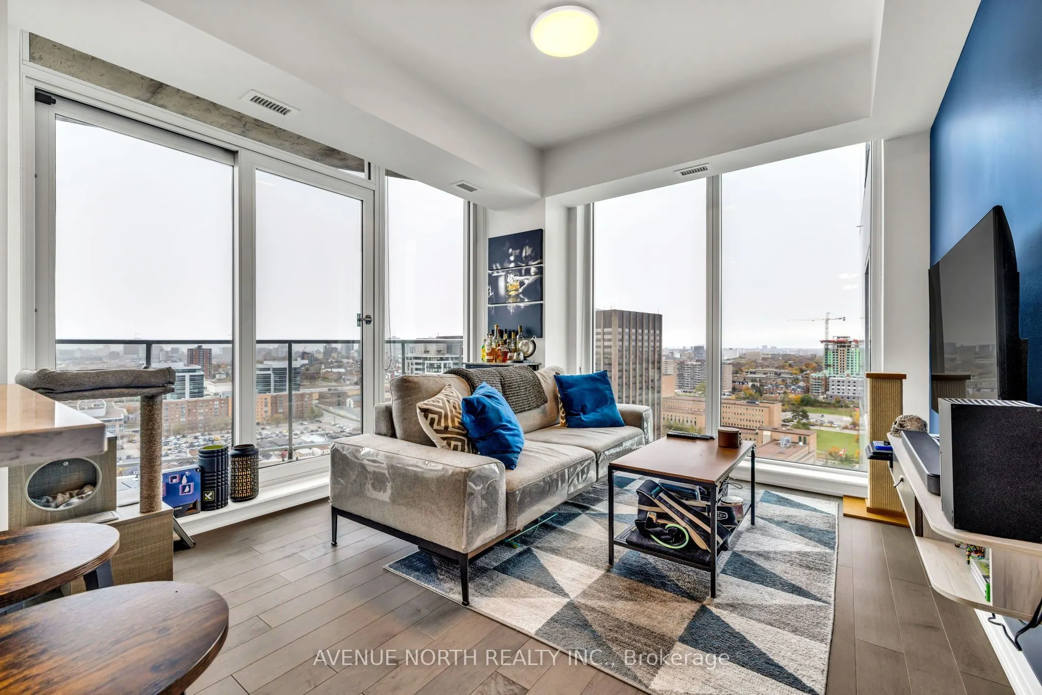805 carling Avenue #2001