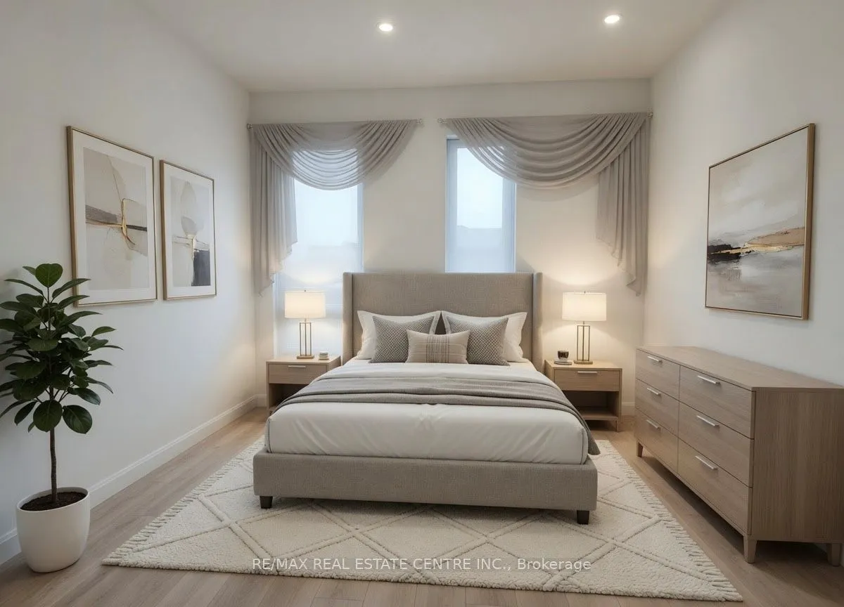 741 King Street W #301