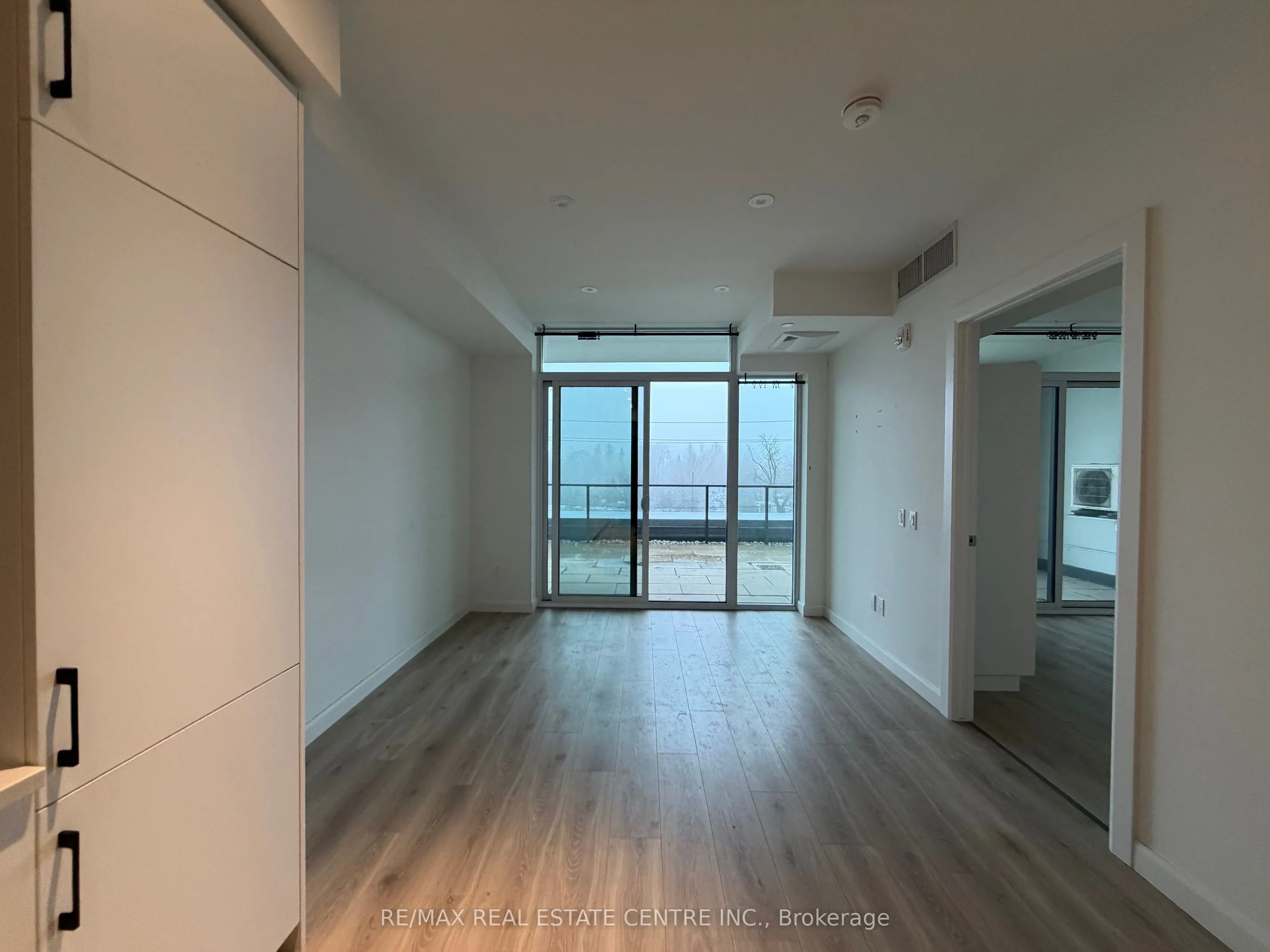 741 King Street W #301