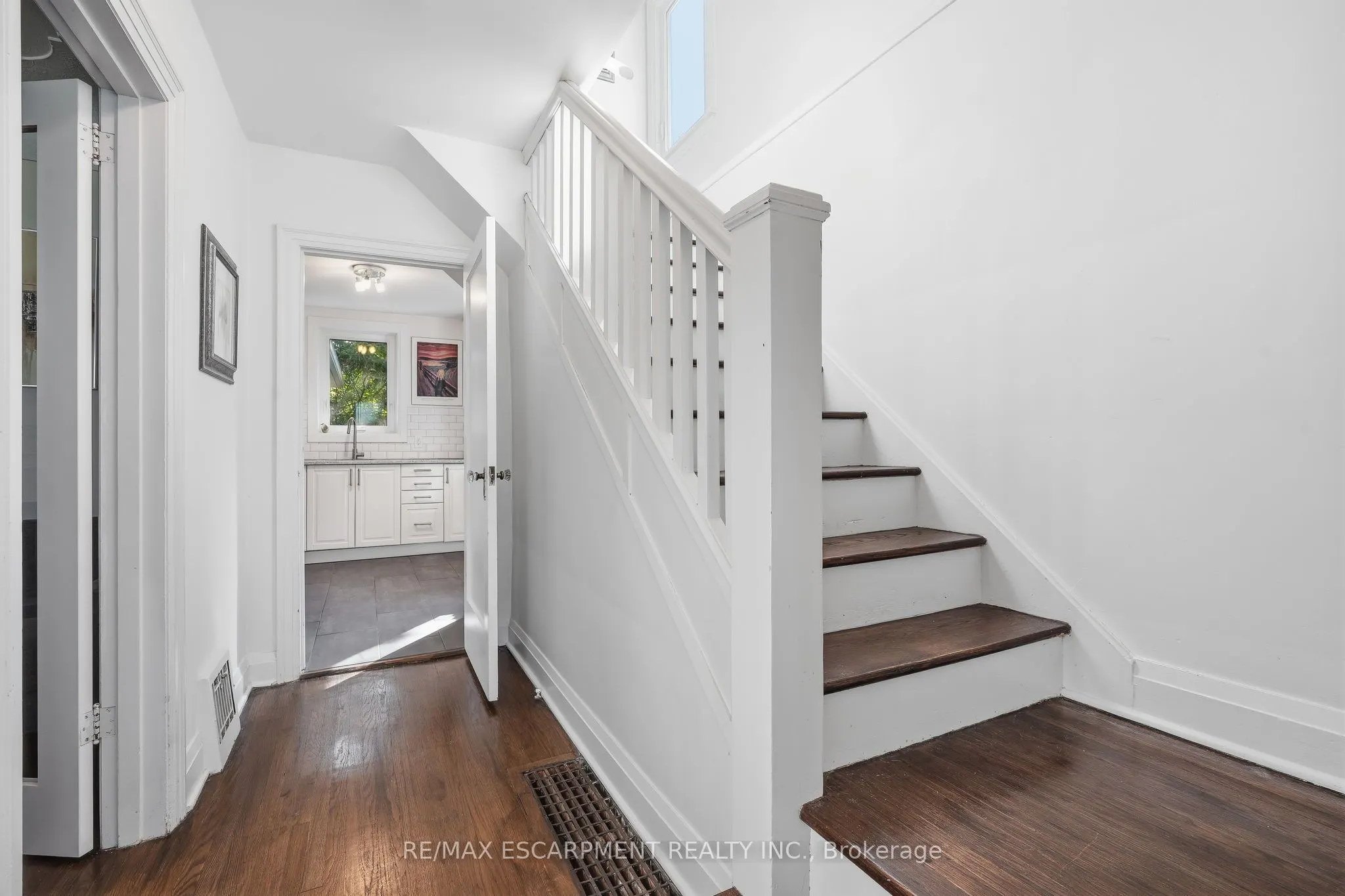 13 Allan Avenue