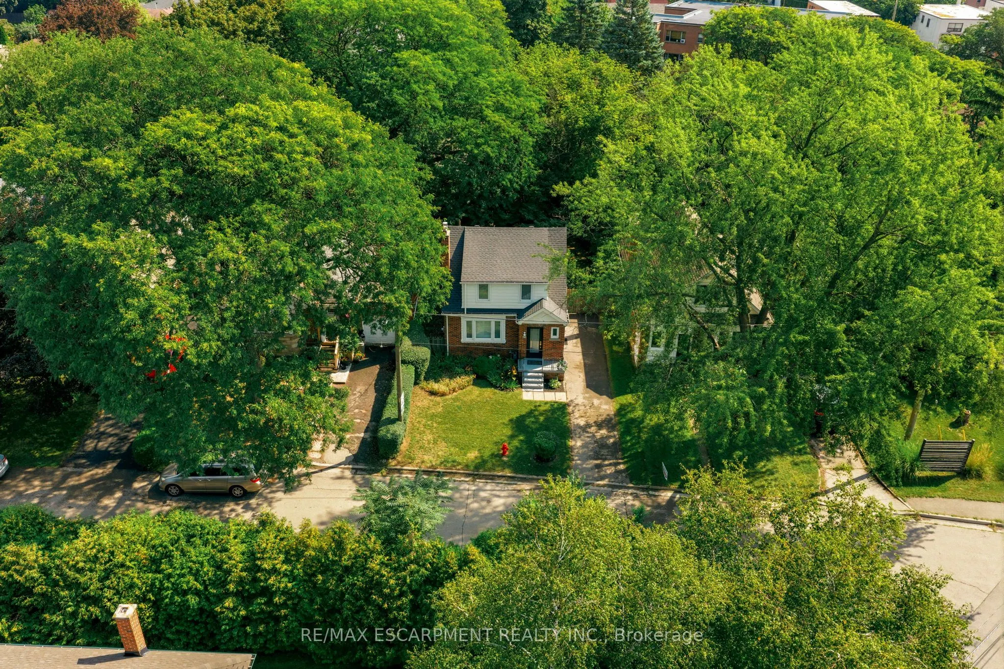 13 Allan Avenue