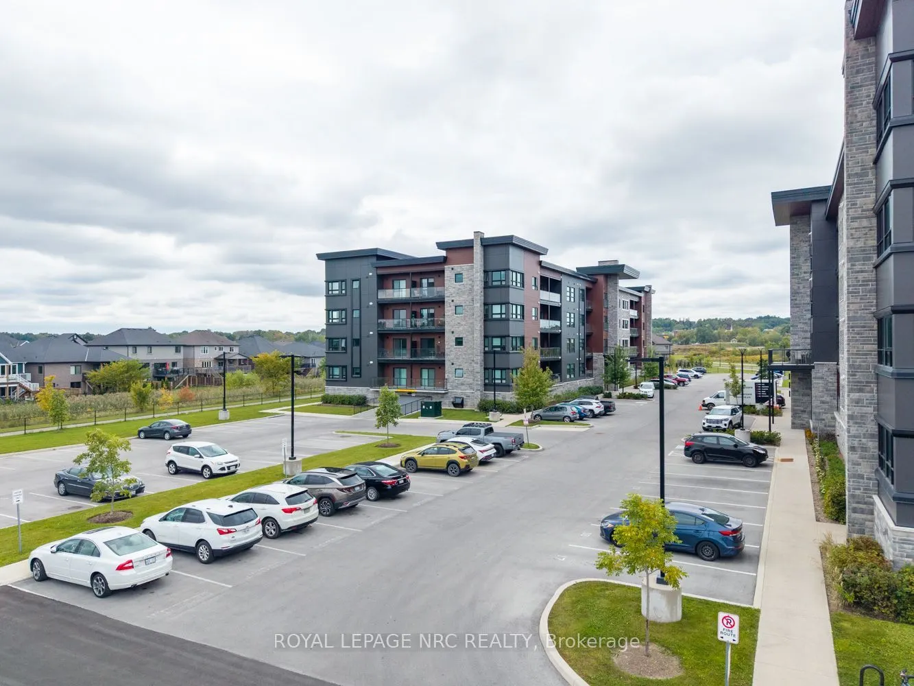 118 Summersides Boulevard #307