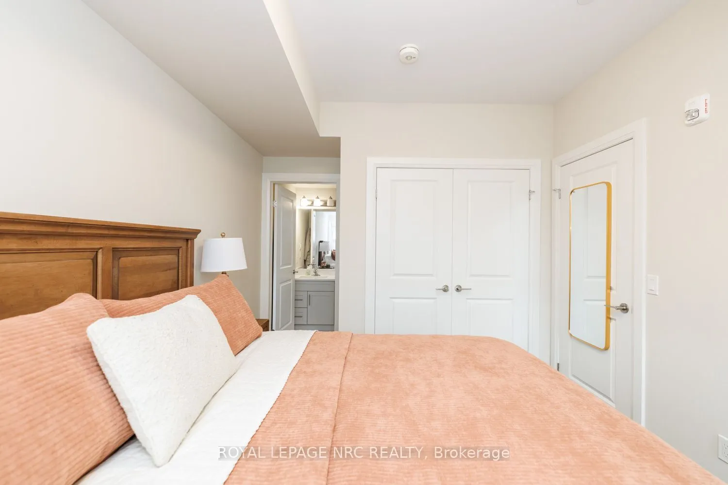 118 Summersides Boulevard #307
