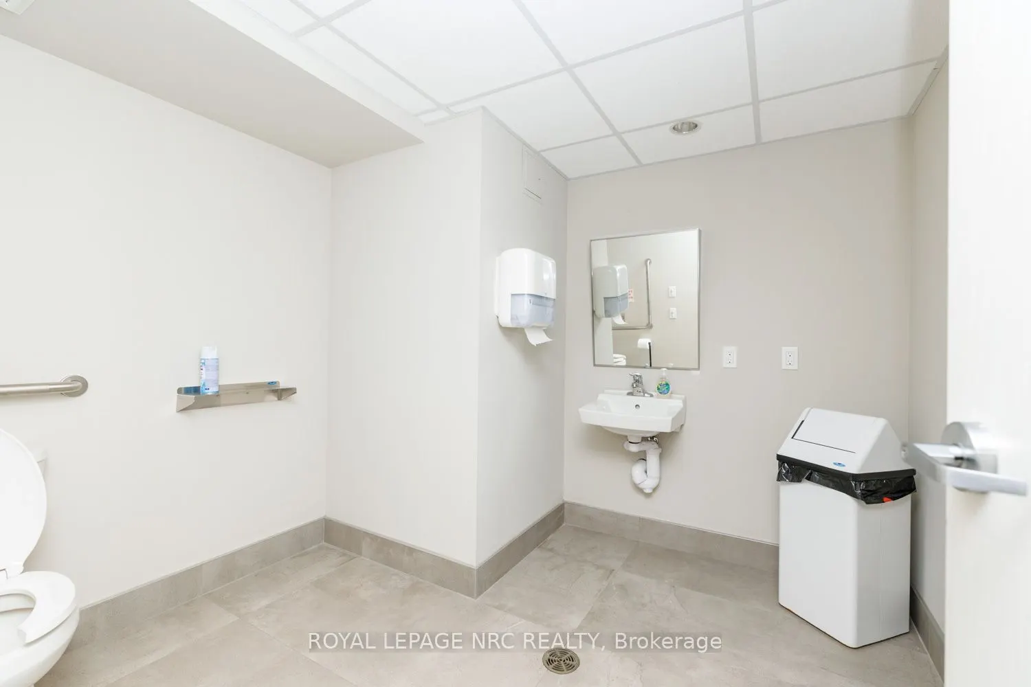 118 Summersides Boulevard #307