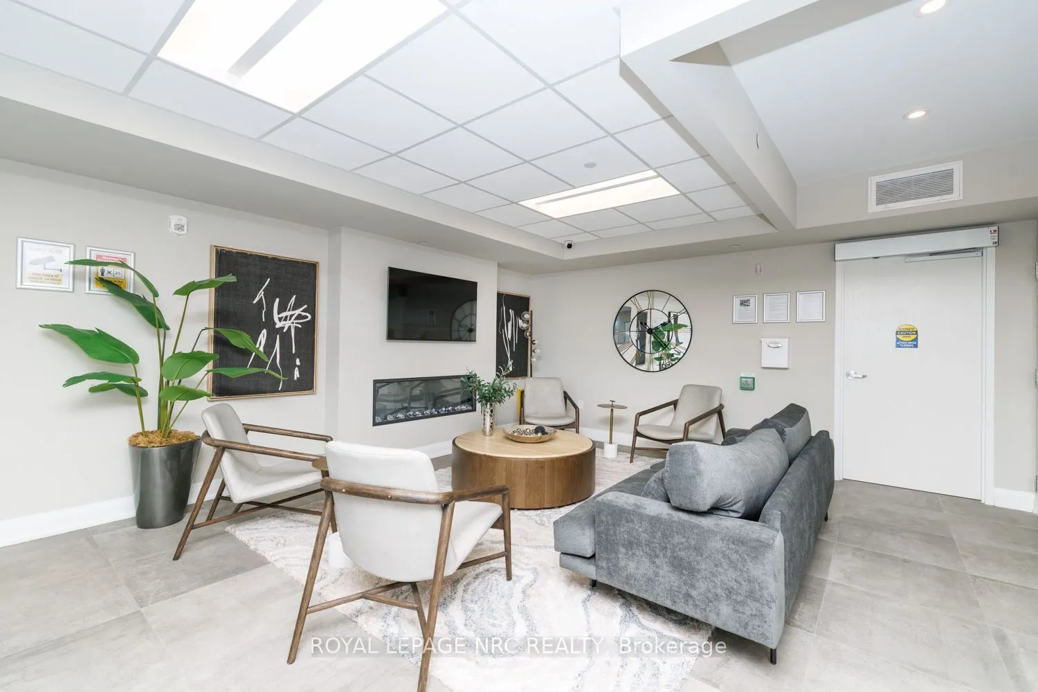 118 Summersides Boulevard #307