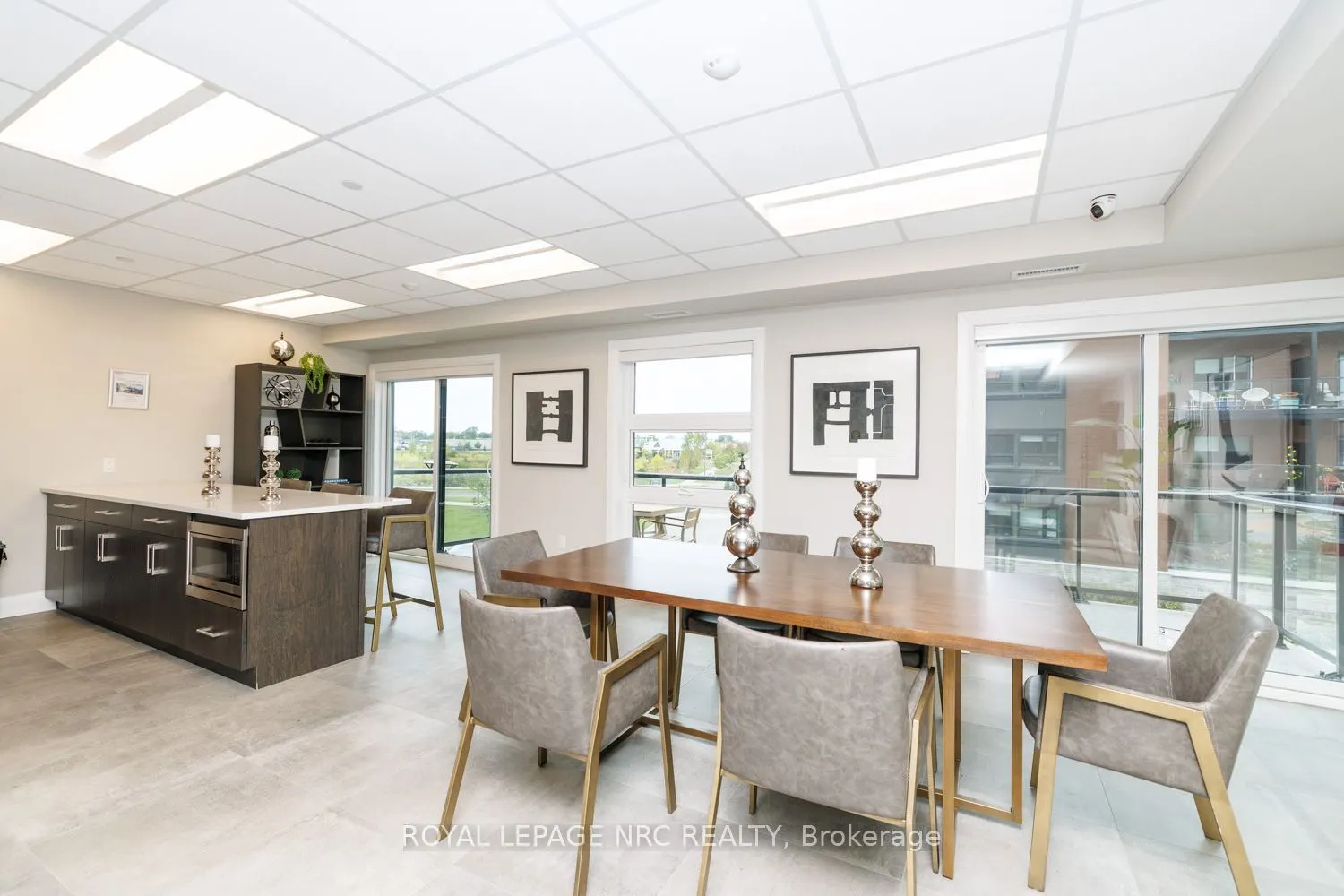 118 Summersides Boulevard #307