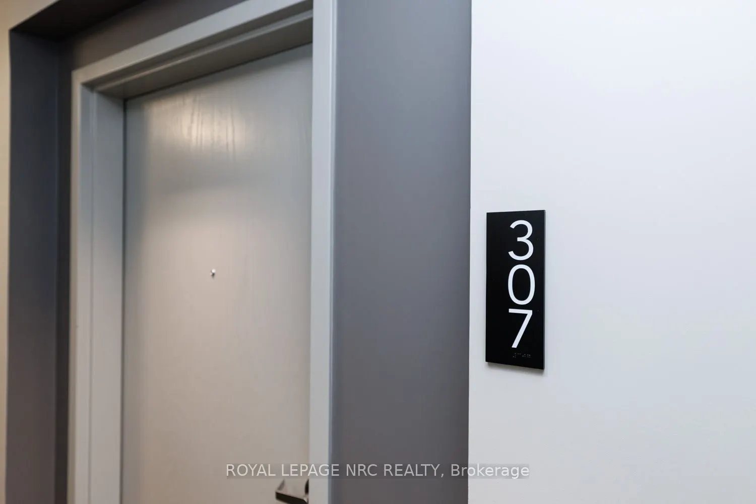 118 Summersides Boulevard #307