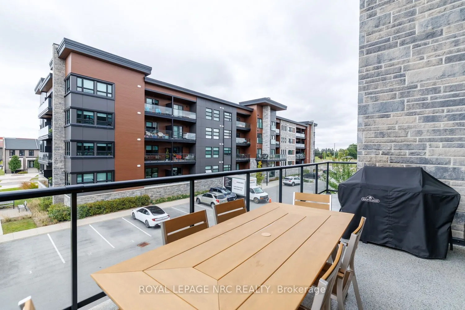 118 Summersides Boulevard #307