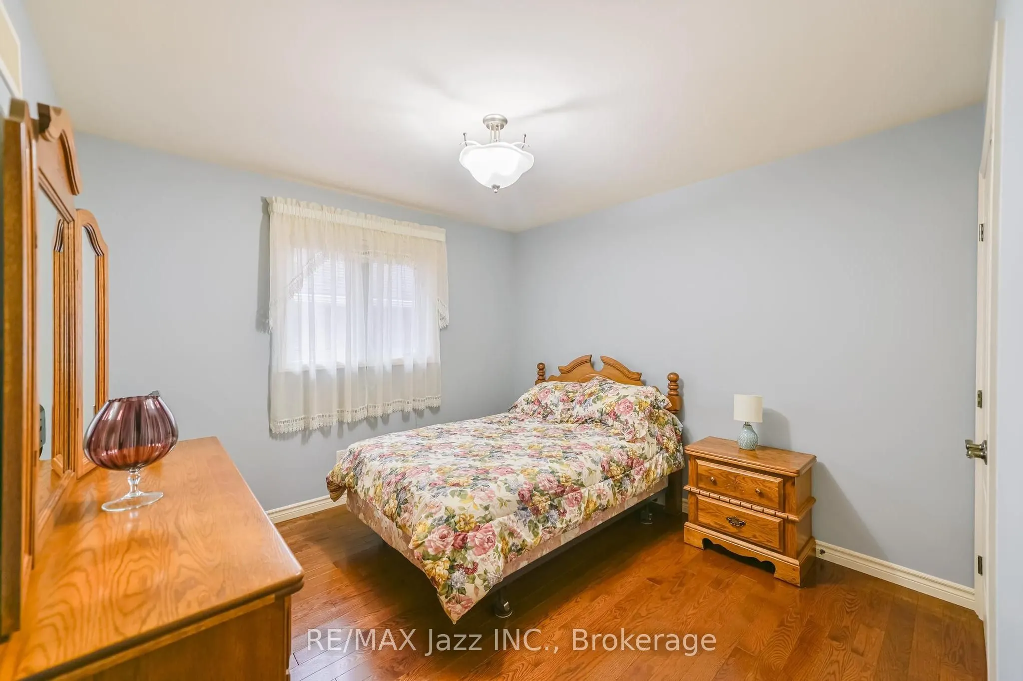 33 Ashwood Crescent