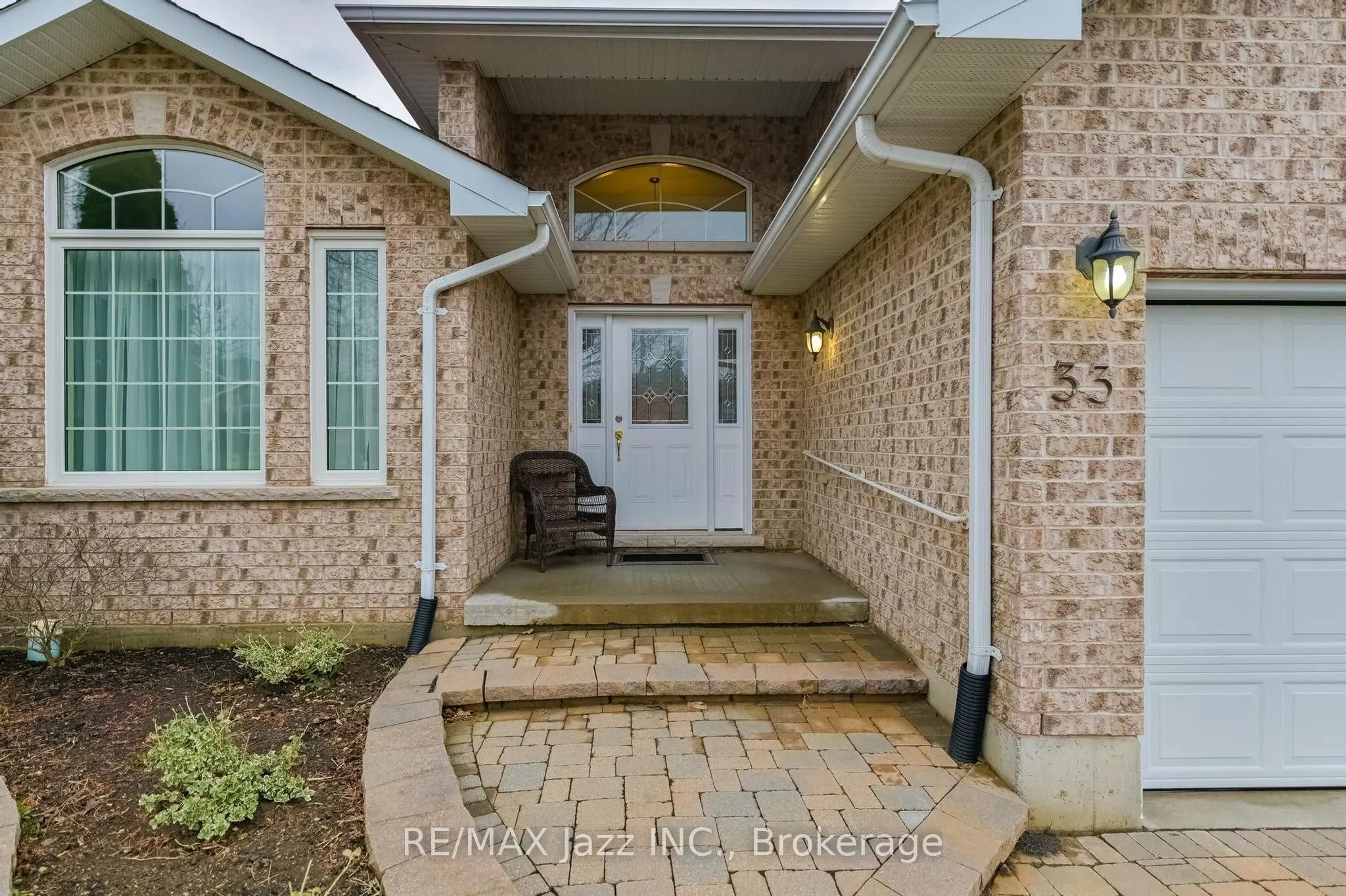 33 Ashwood Crescent