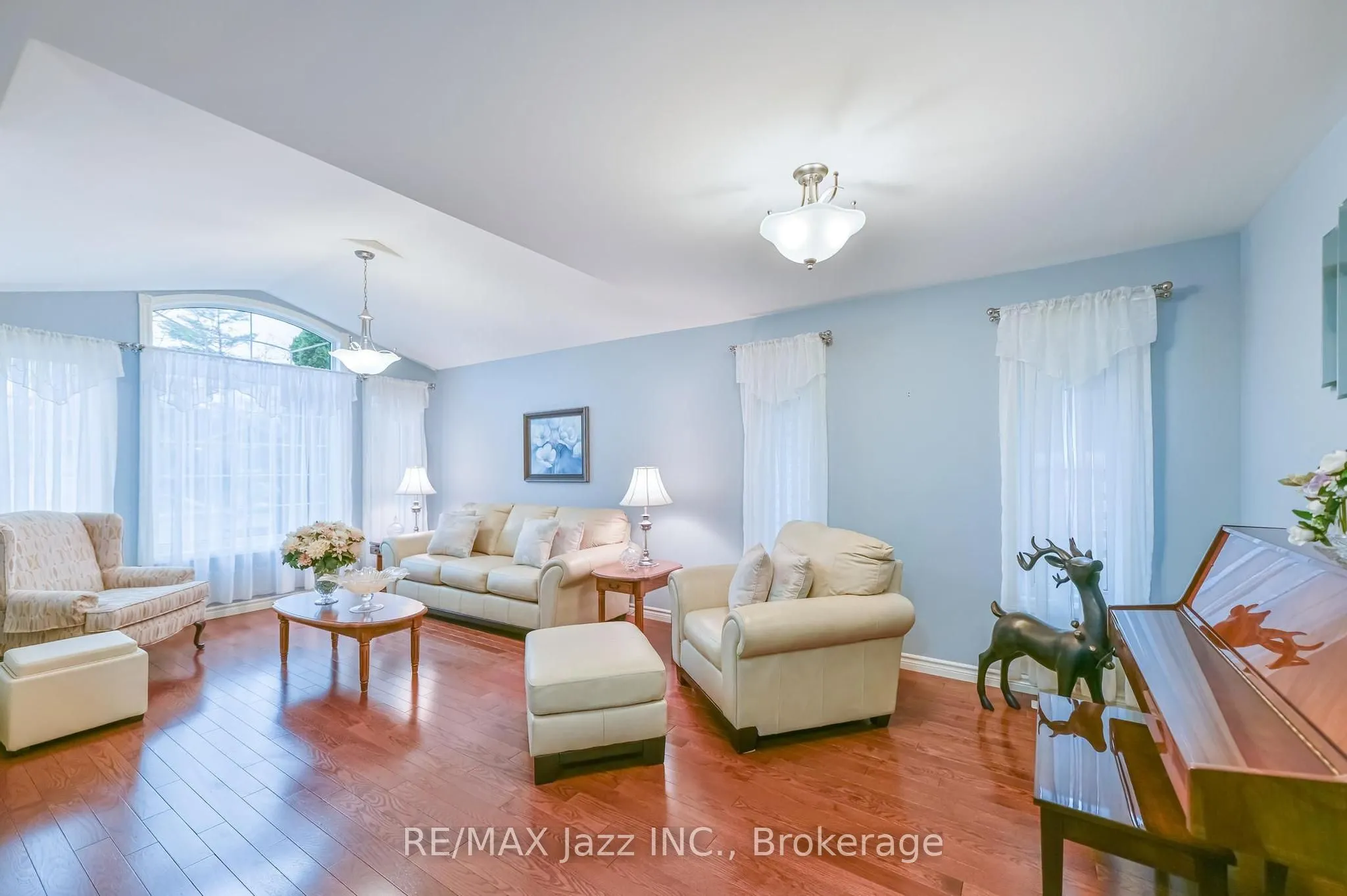 33 Ashwood Crescent