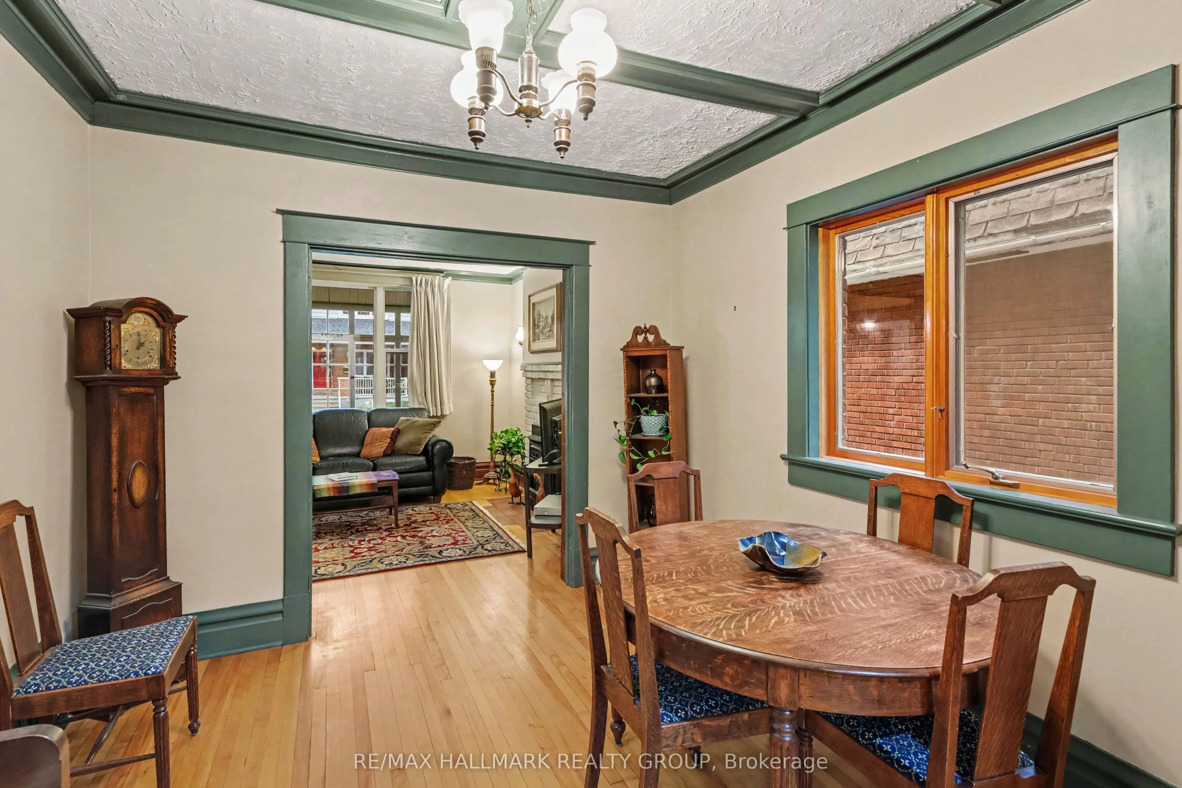 120 Hopewell Avenue