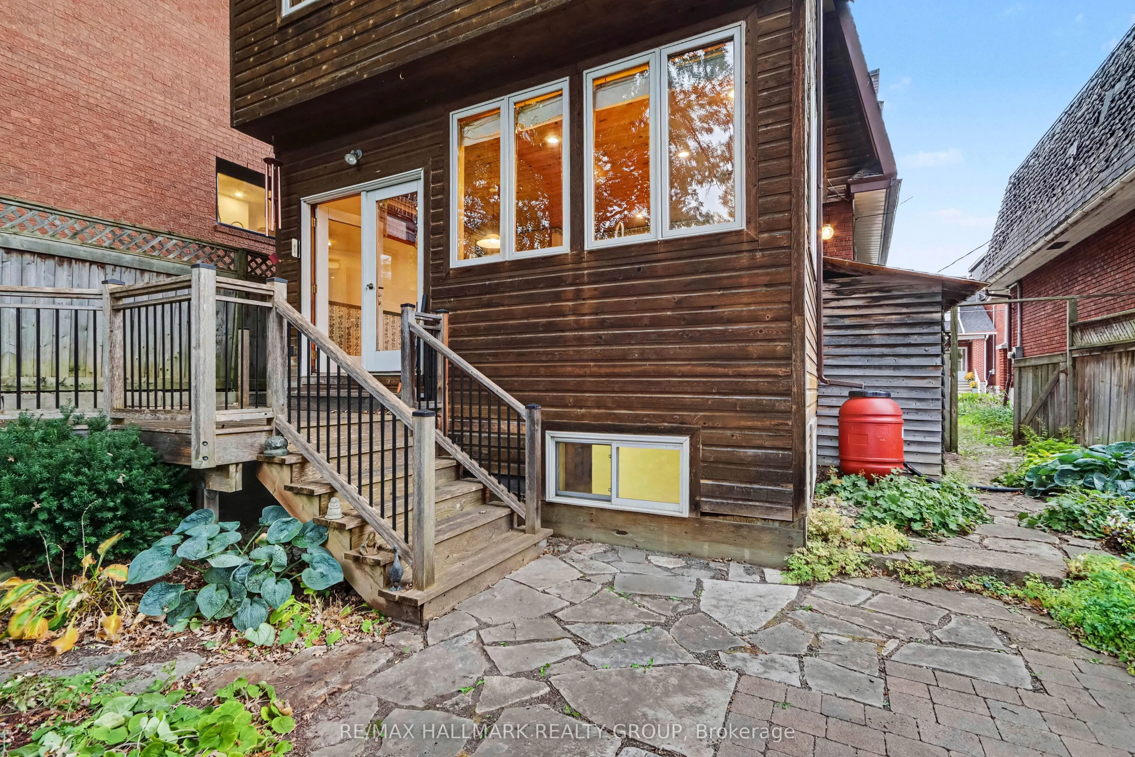120 Hopewell Avenue