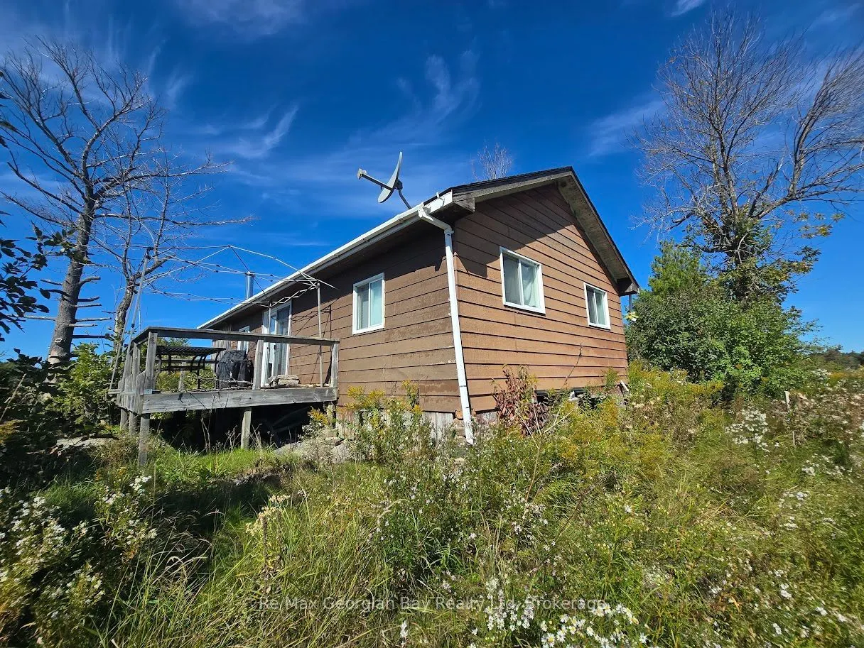 380 2 Island