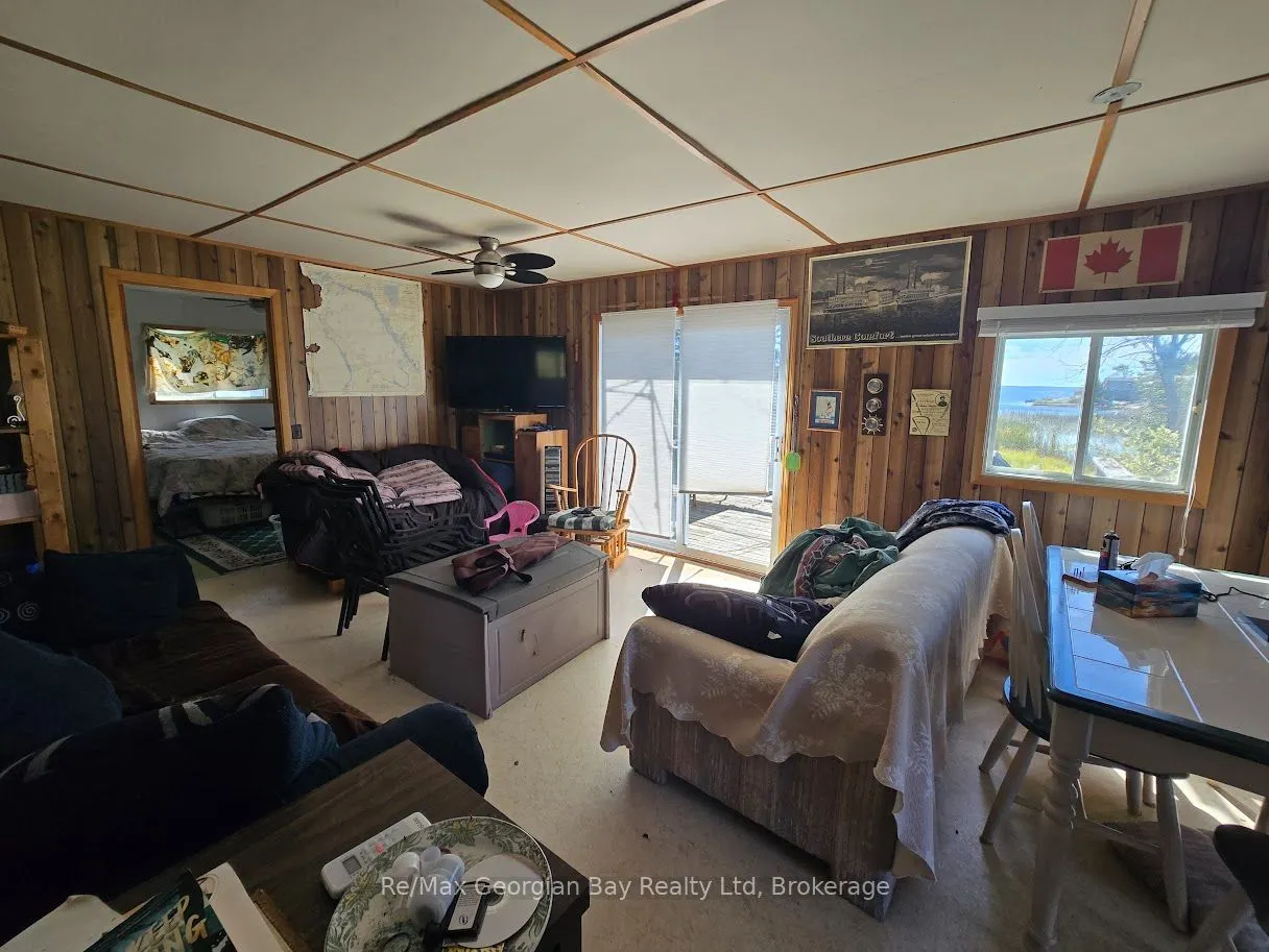 380 2 Island