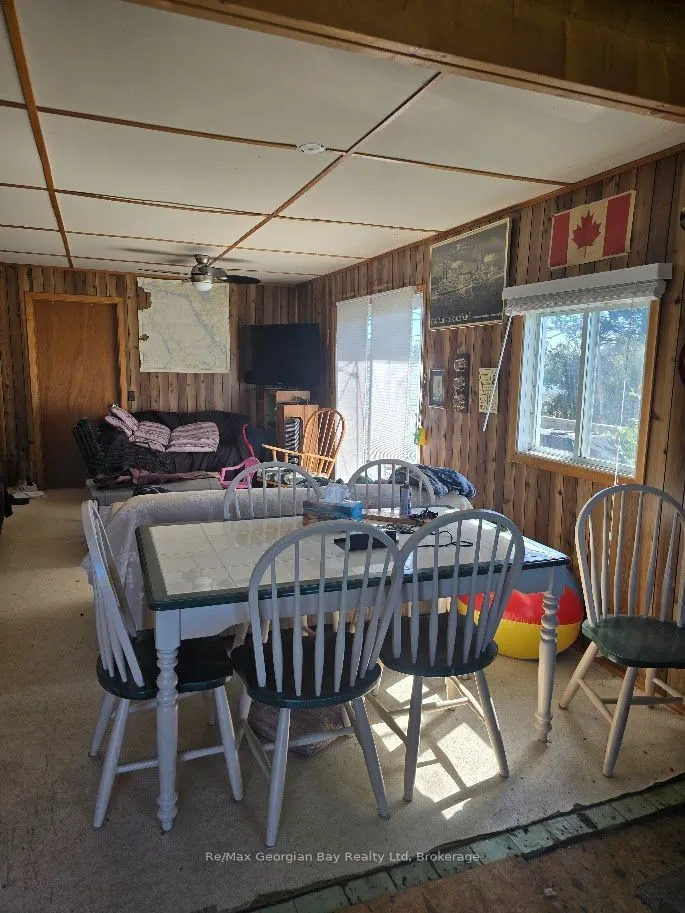 380 2 Island