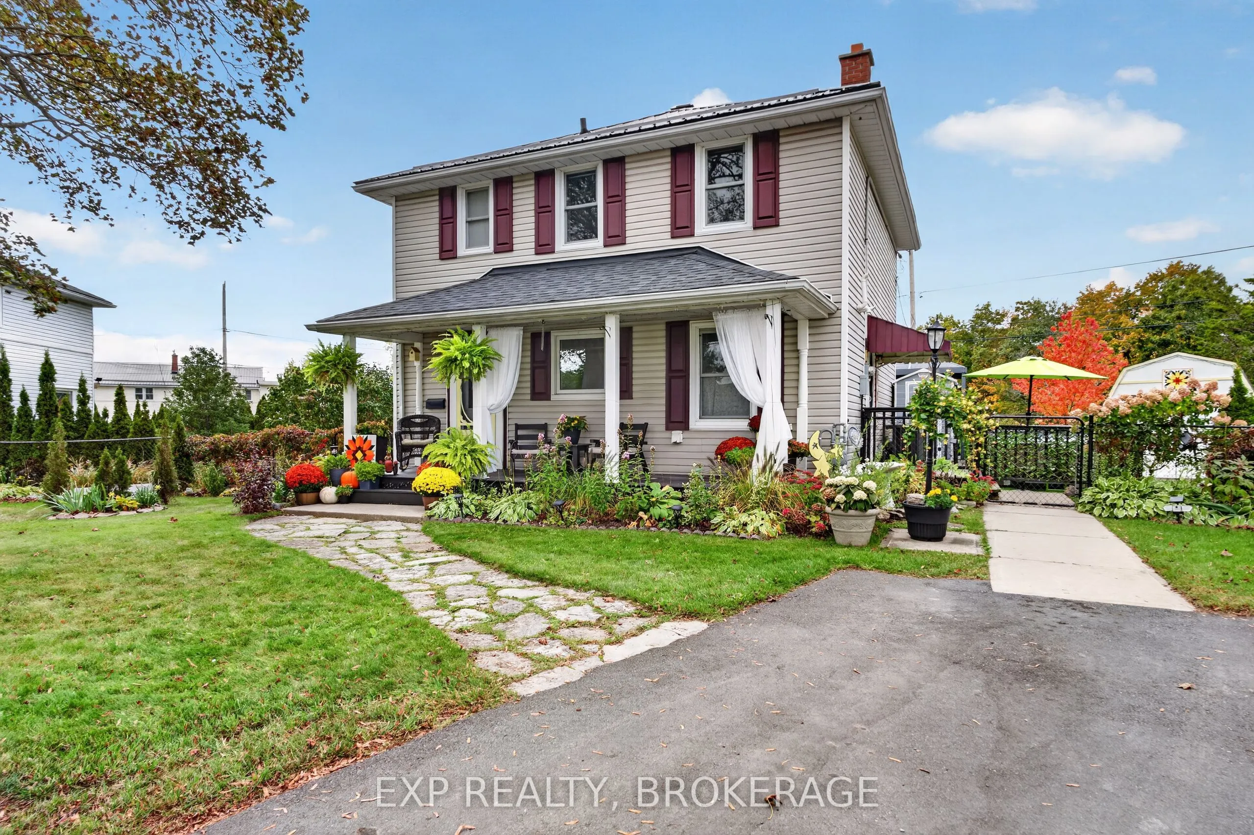 8 Ortona Crescent