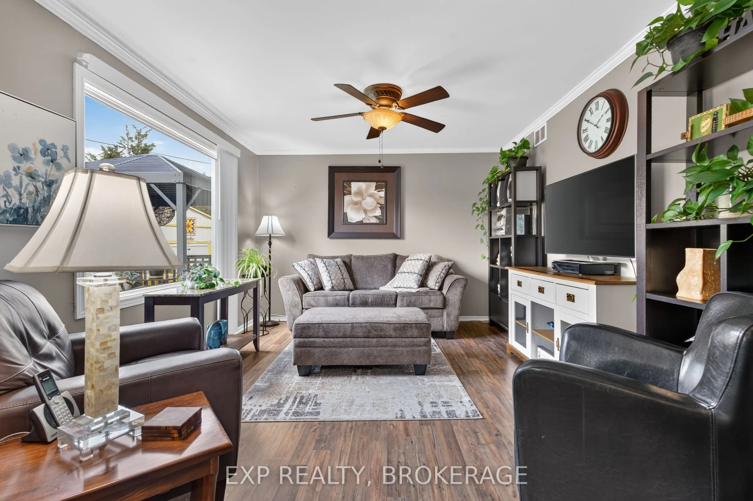 8 Ortona Crescent