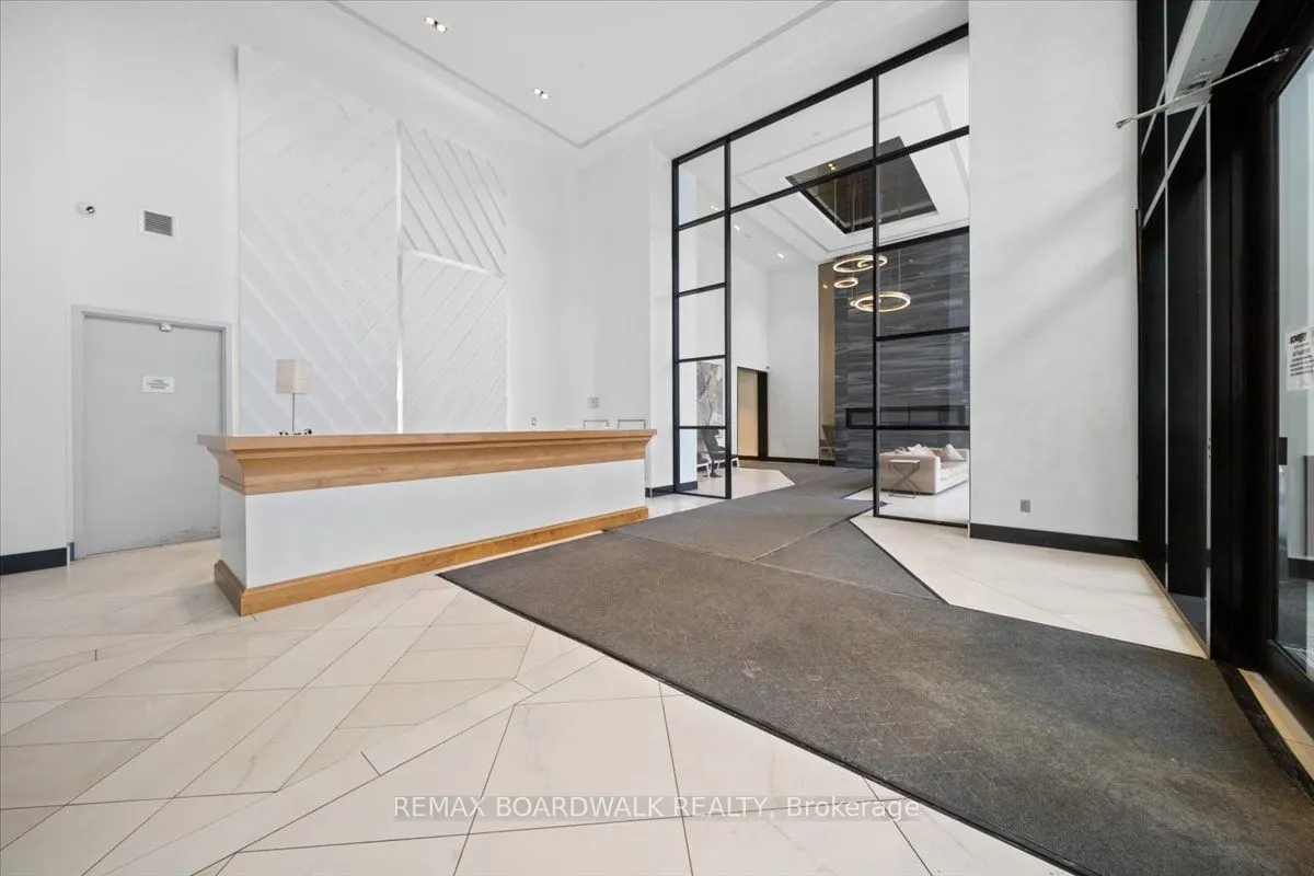 255 Bay Street E #112