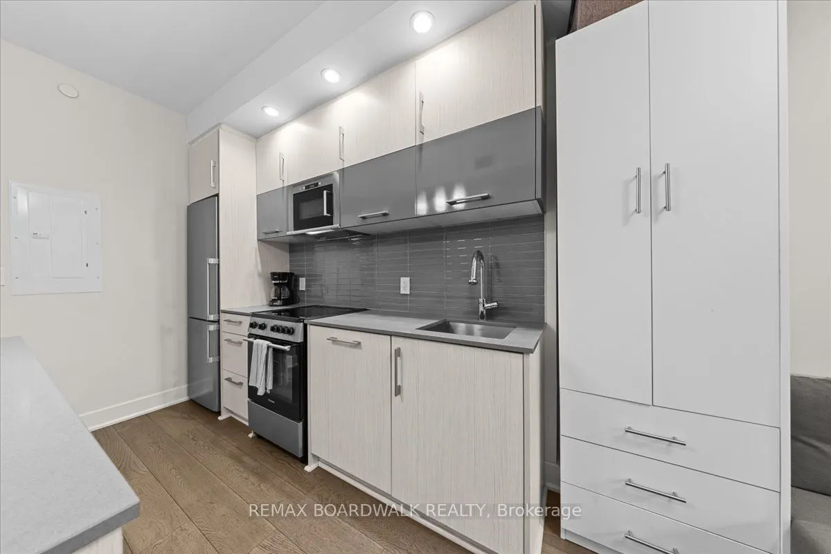 255 Bay Street E #112
