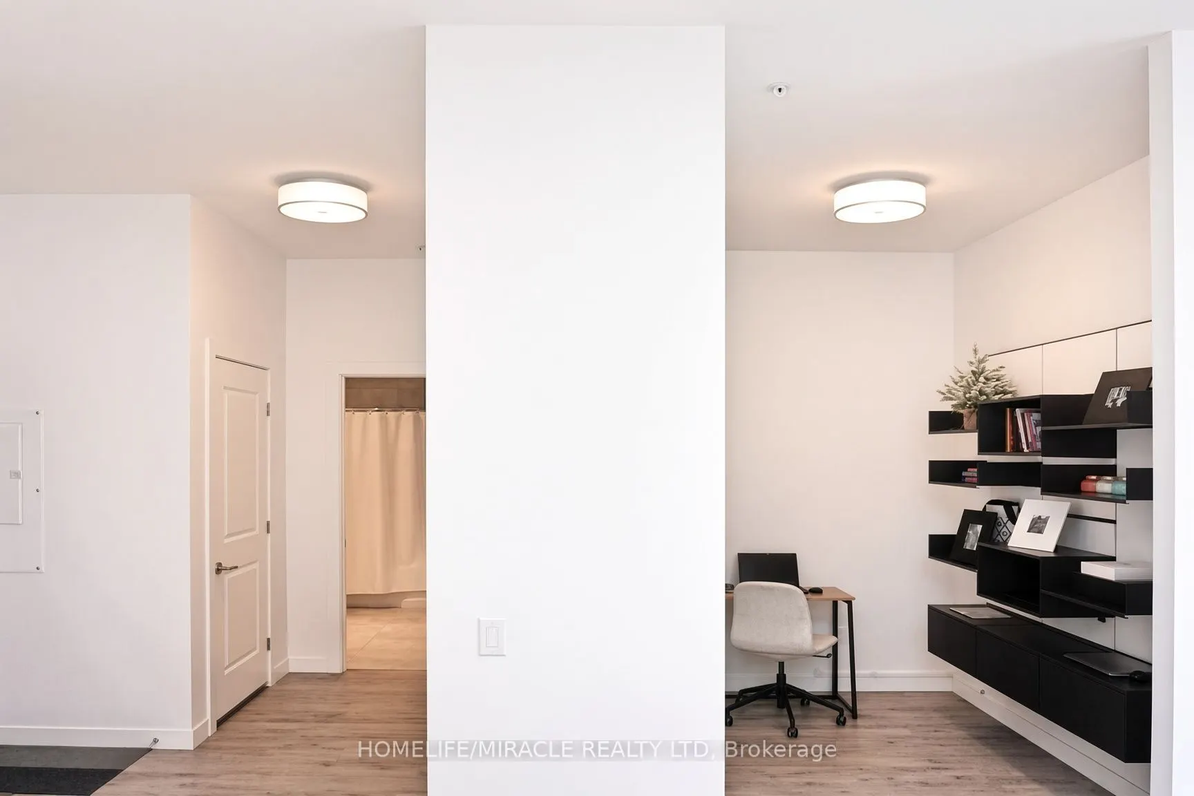 181 King Street S #607