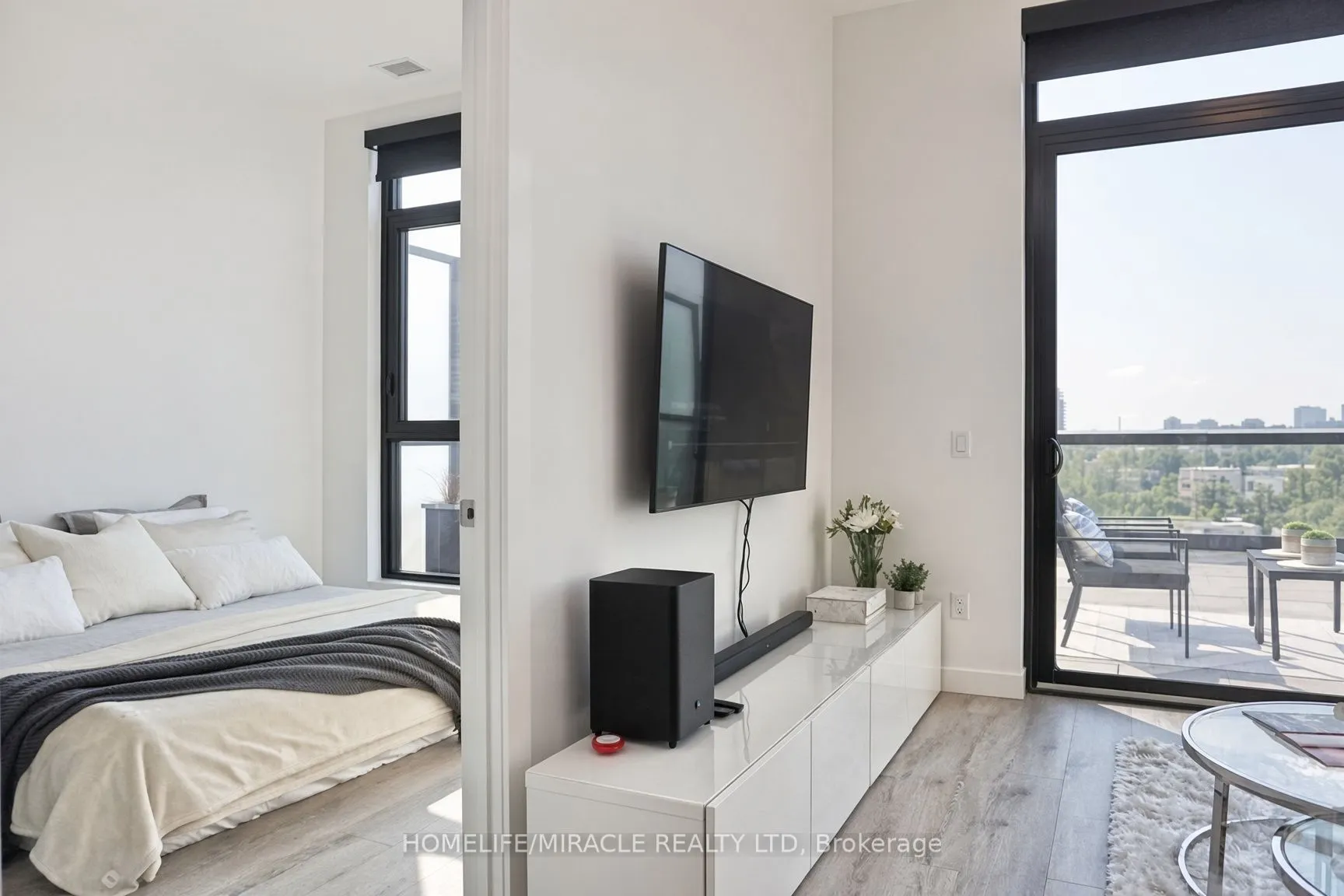 181 King Street S #607