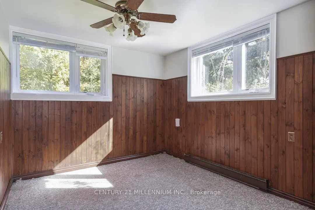 287199 10 Sideroad