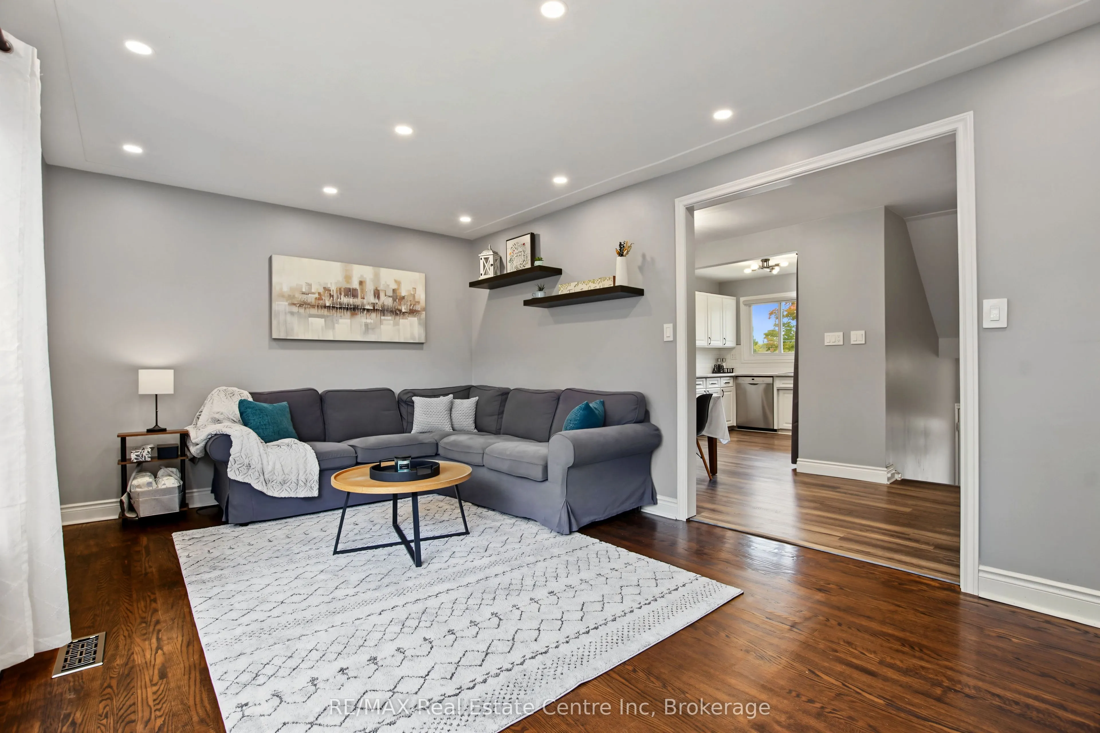 9 Greenbrook Drive