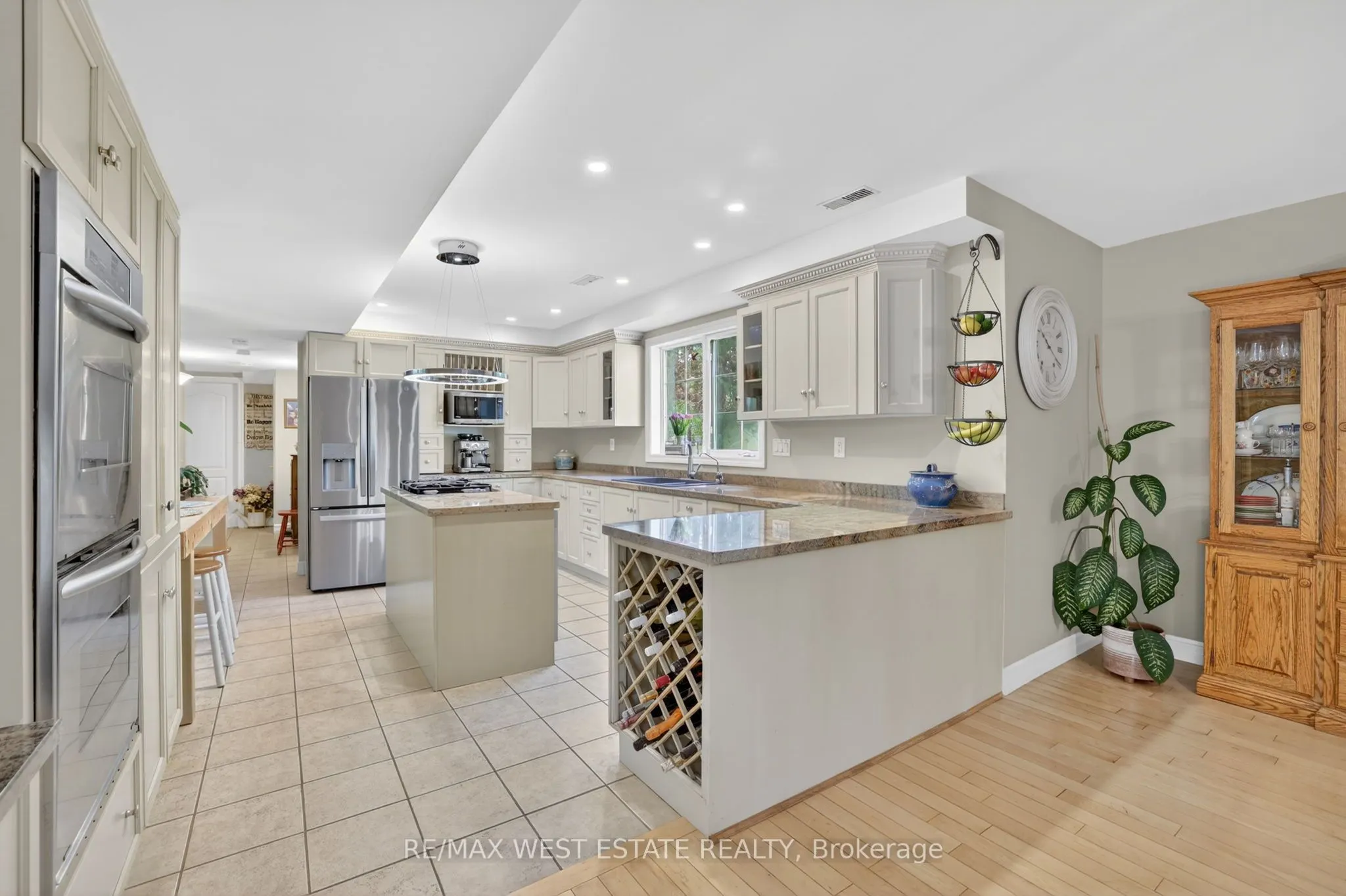 308049 Hockley Road