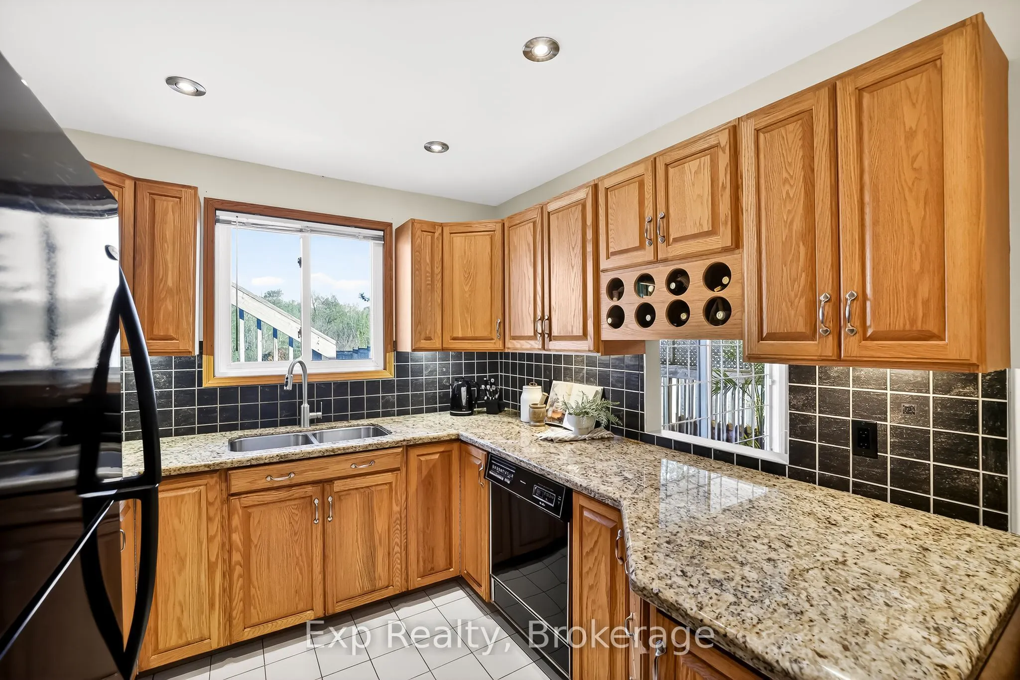 1175 Lakeshore Road