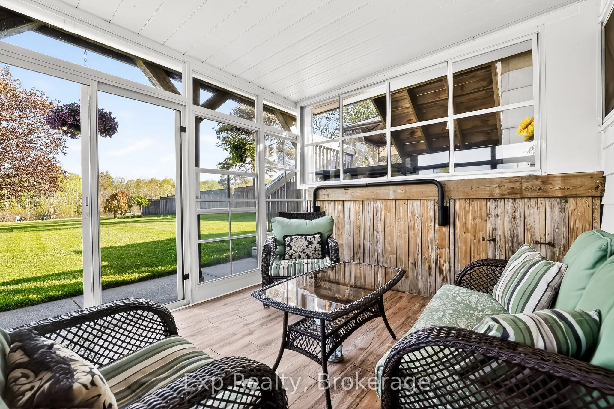 1175 Lakeshore Road