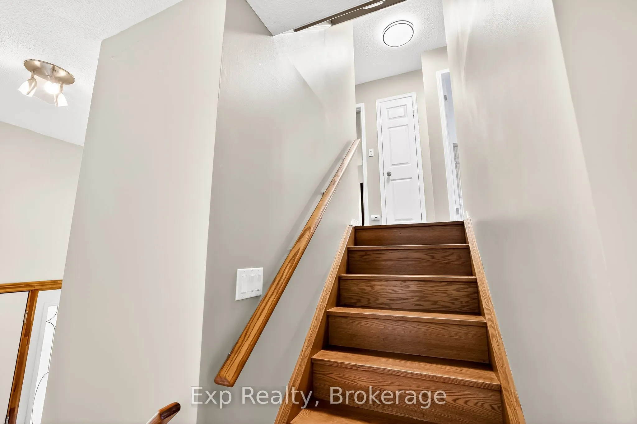 1175 Lakeshore Road