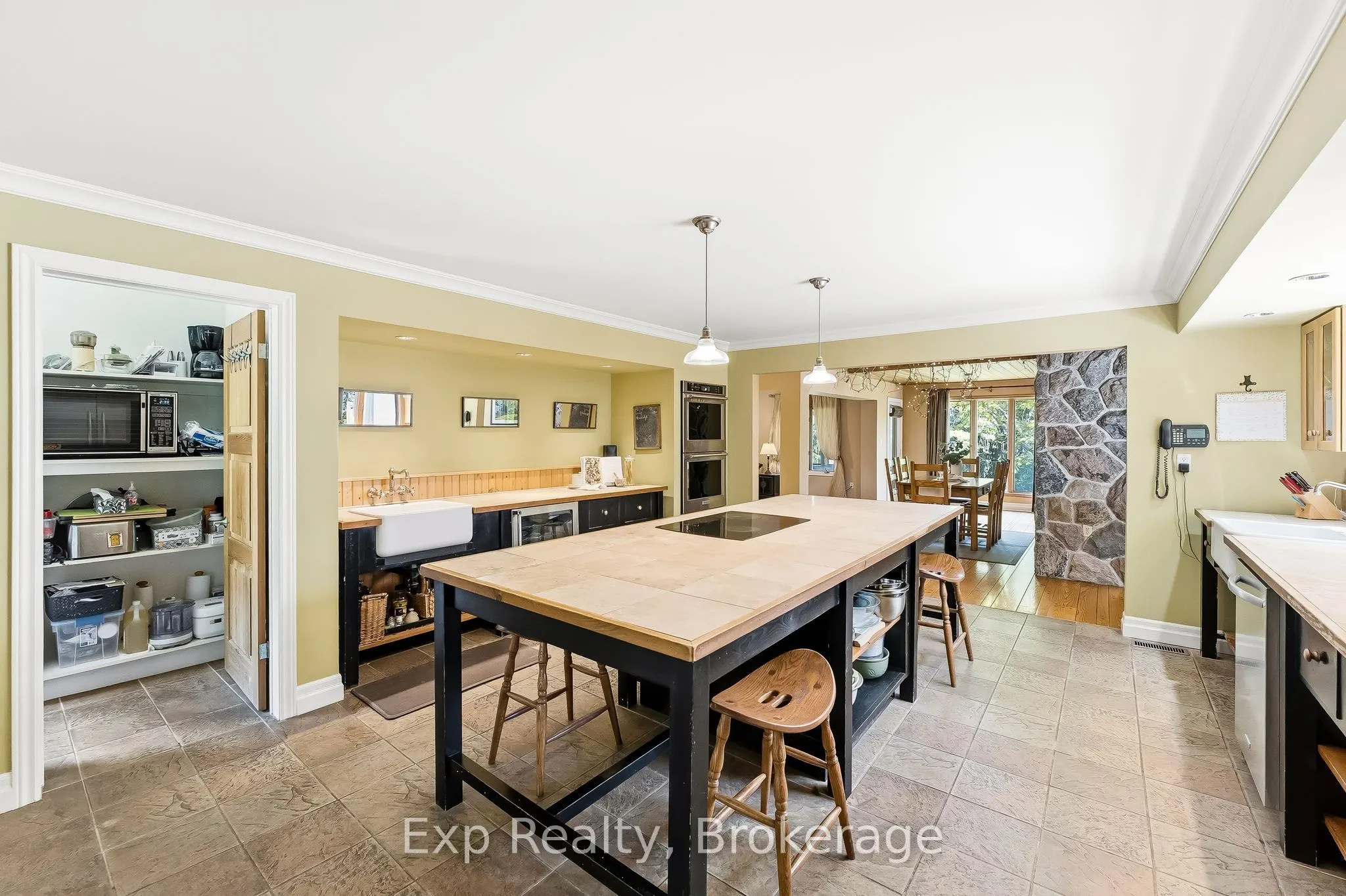 3282 Williamson Road