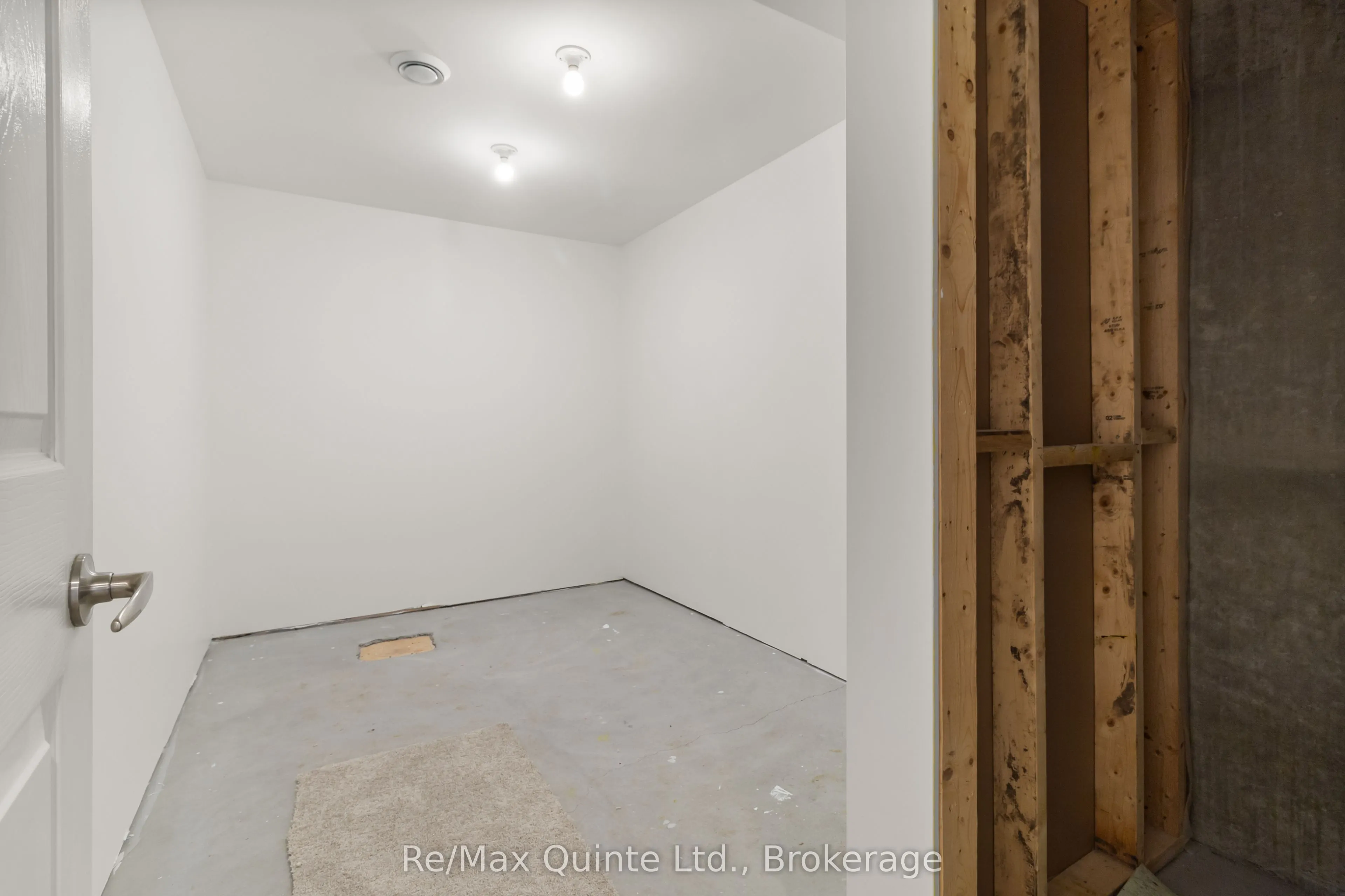 46 Cottonwood Drive