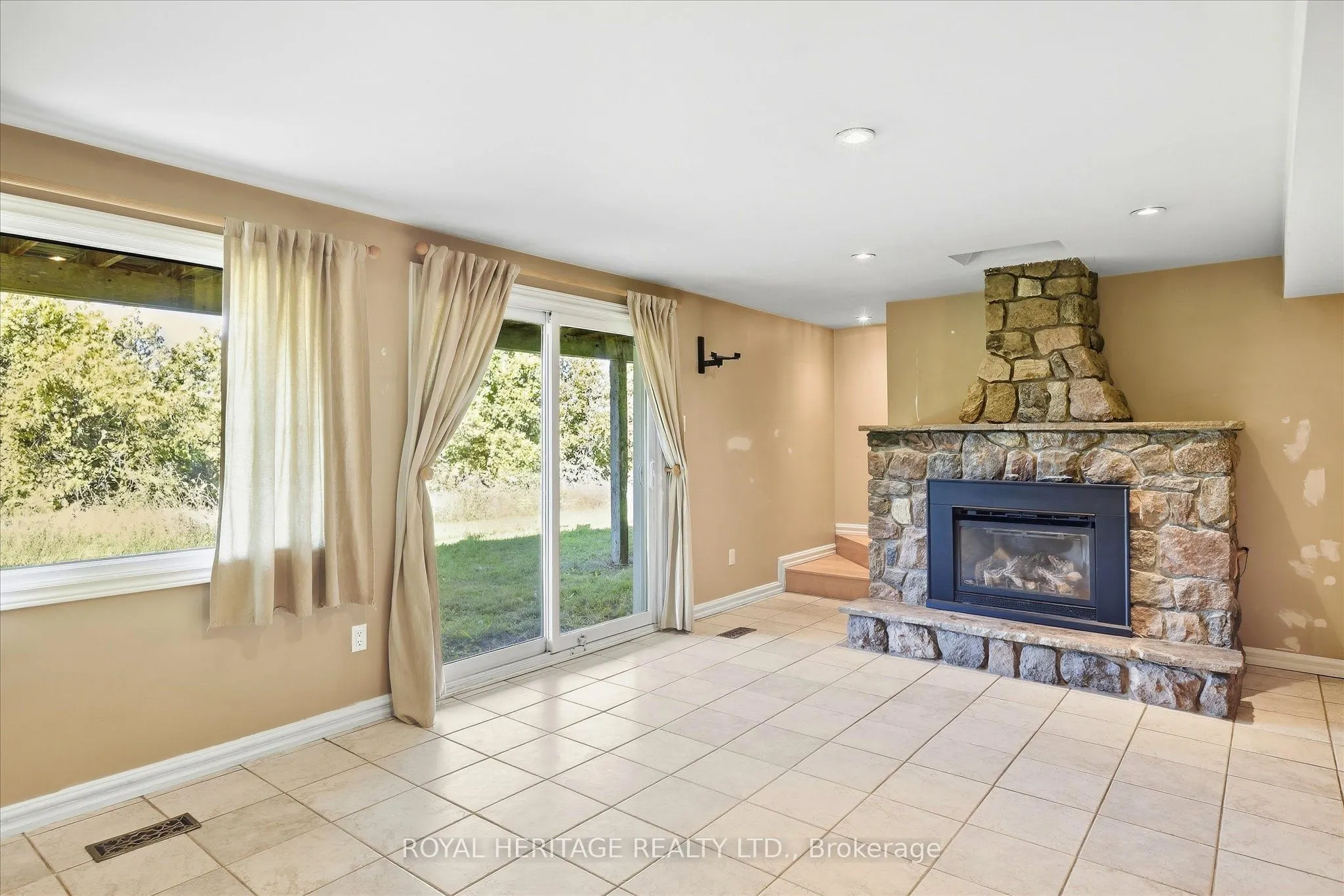4249 County Road 32 Road