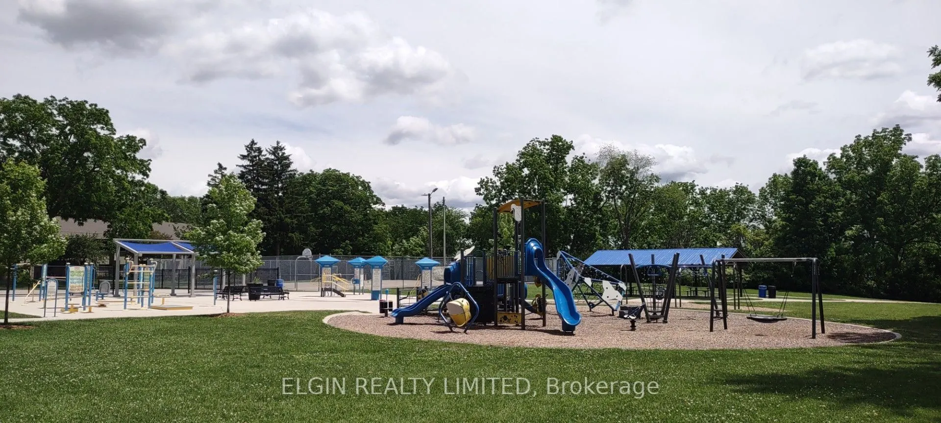 219 Brentwood Crescent