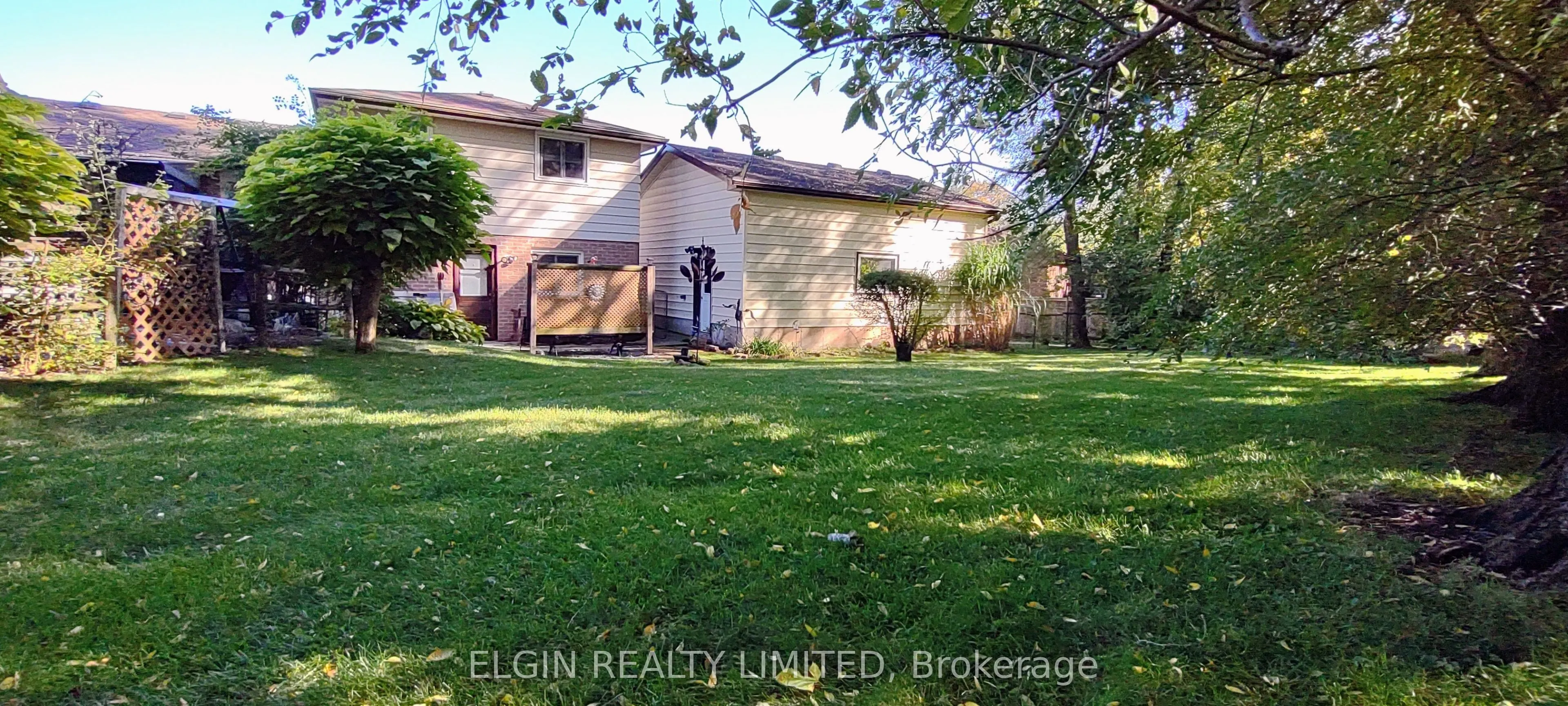 219 Brentwood Crescent