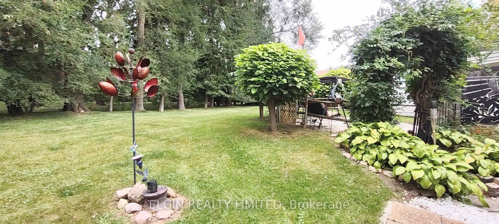 219 Brentwood Crescent