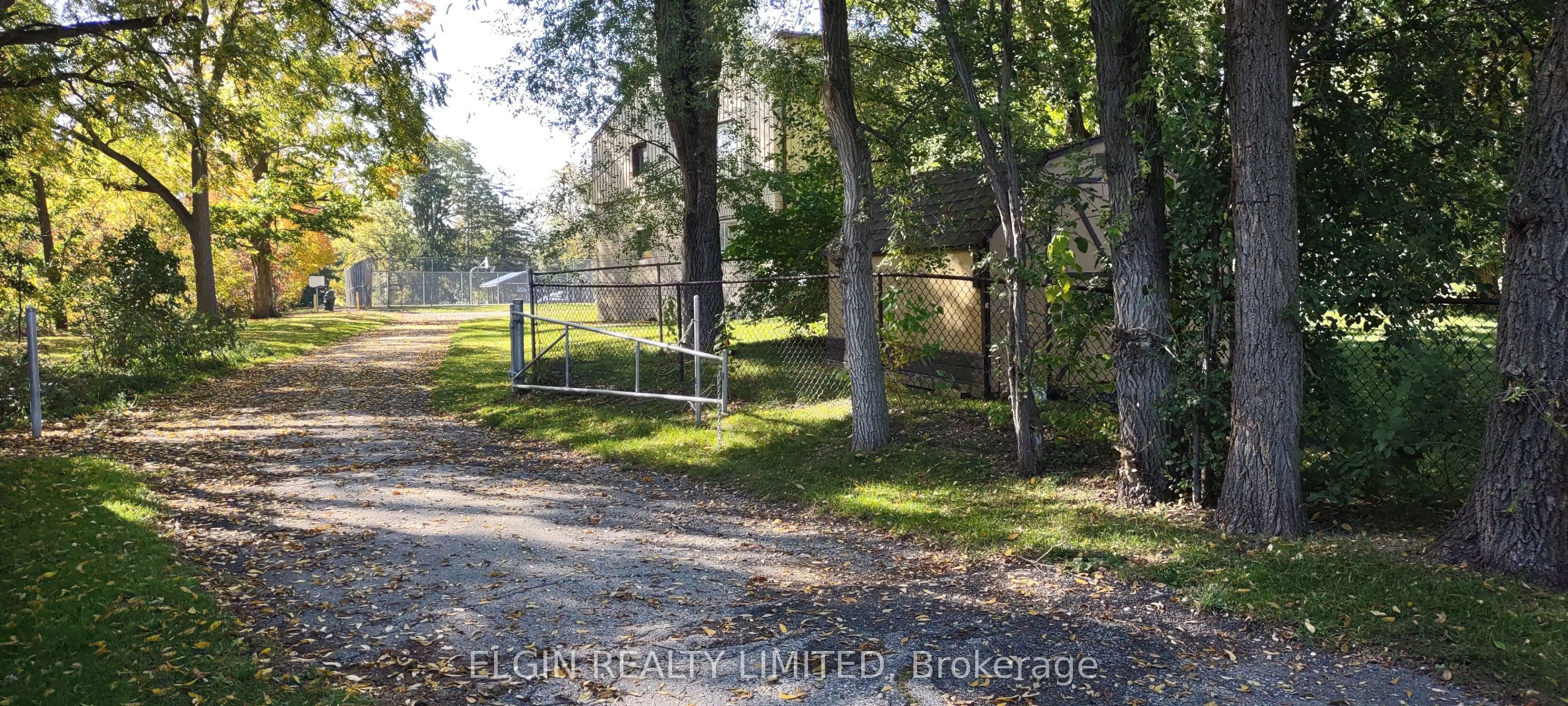 219 Brentwood Crescent