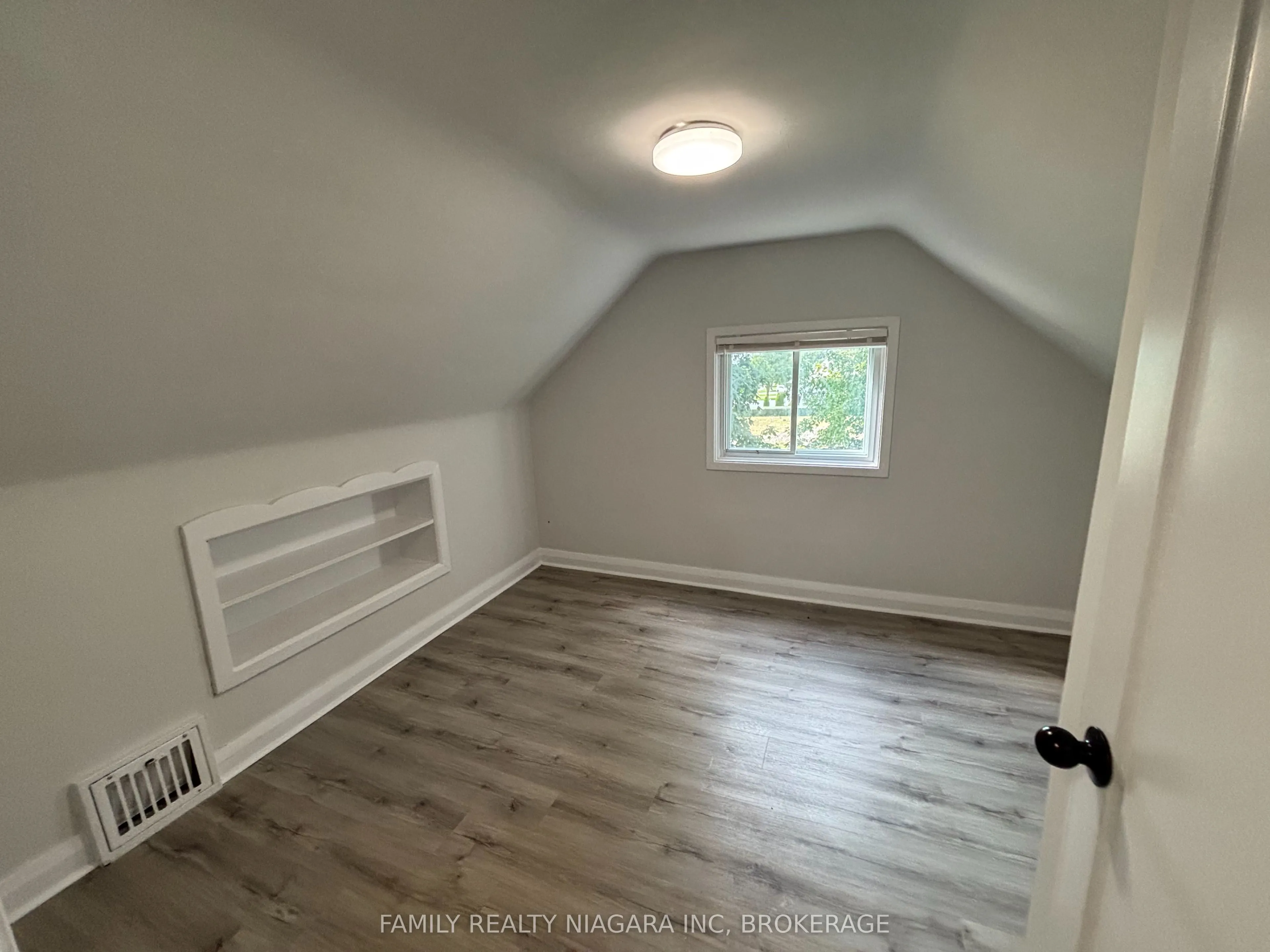 6633 Mcleod Road