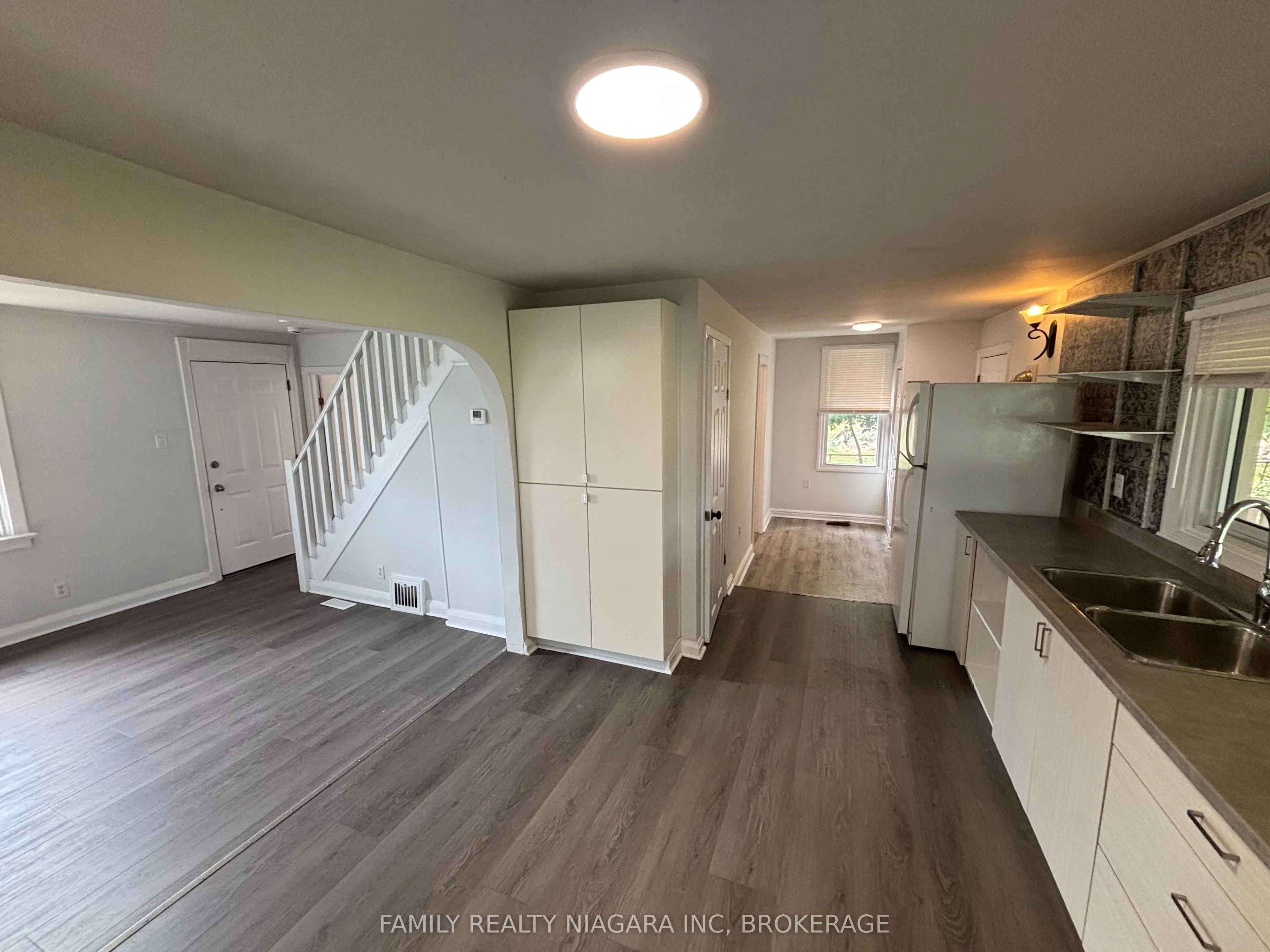 6633 Mcleod Road