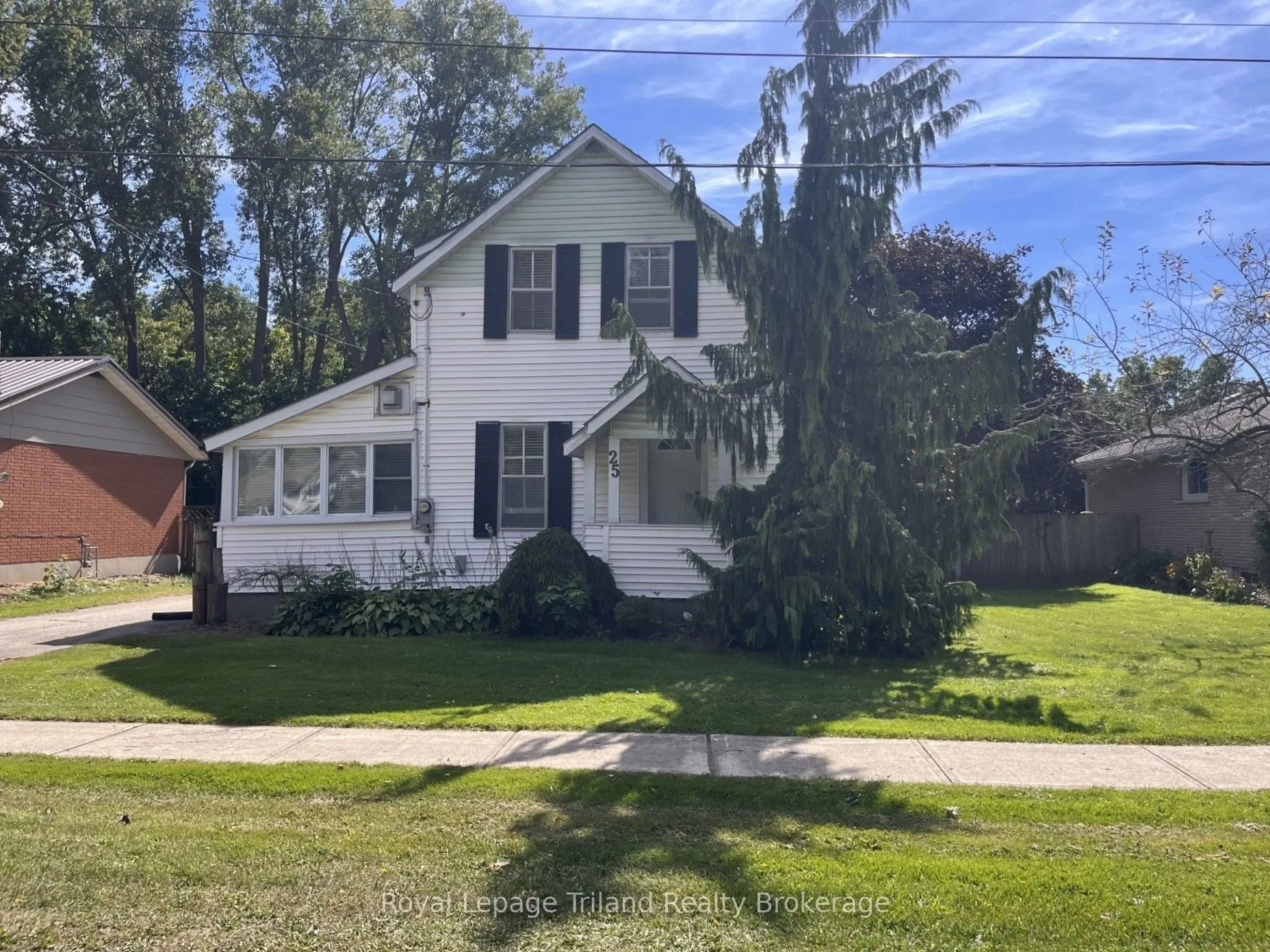 25 Palmer Street W