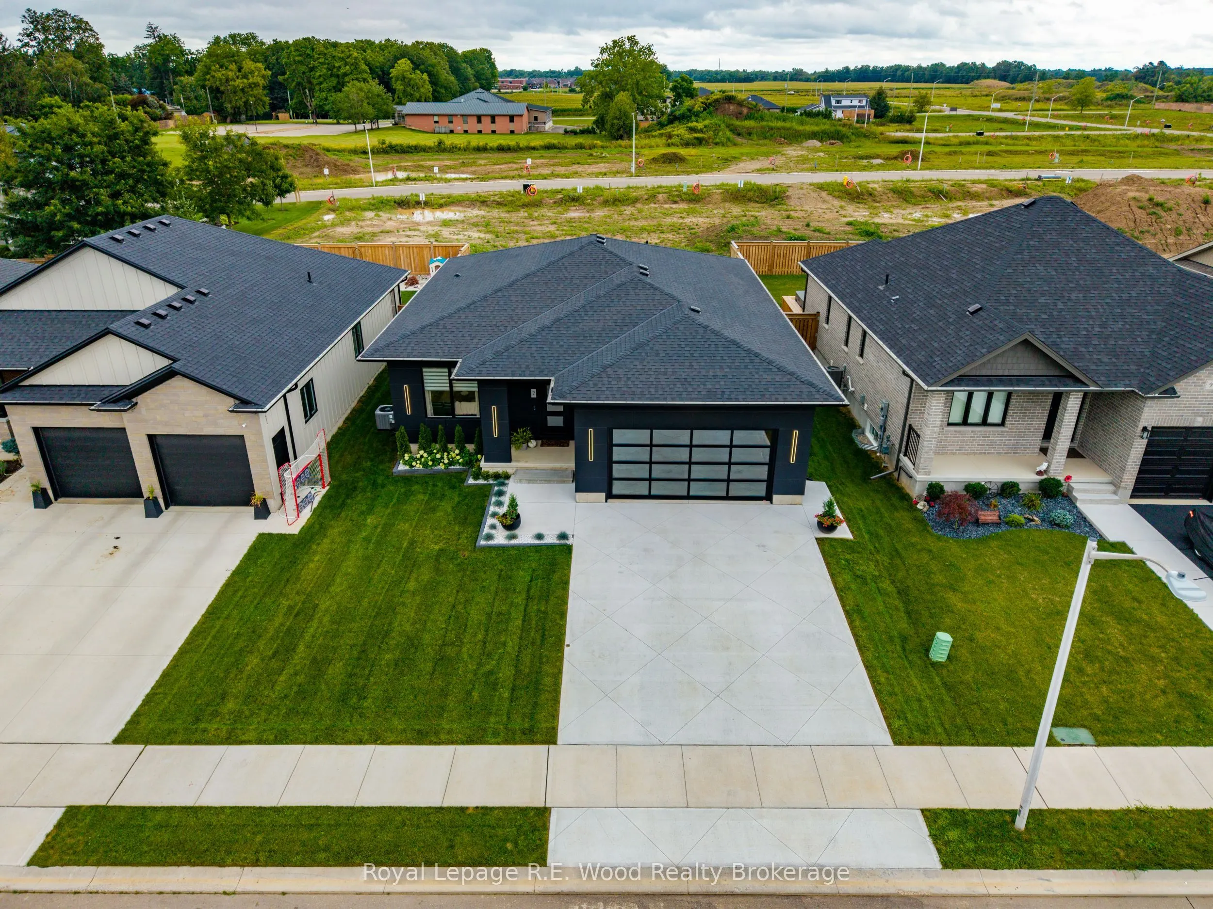 7 Sycamore Drive