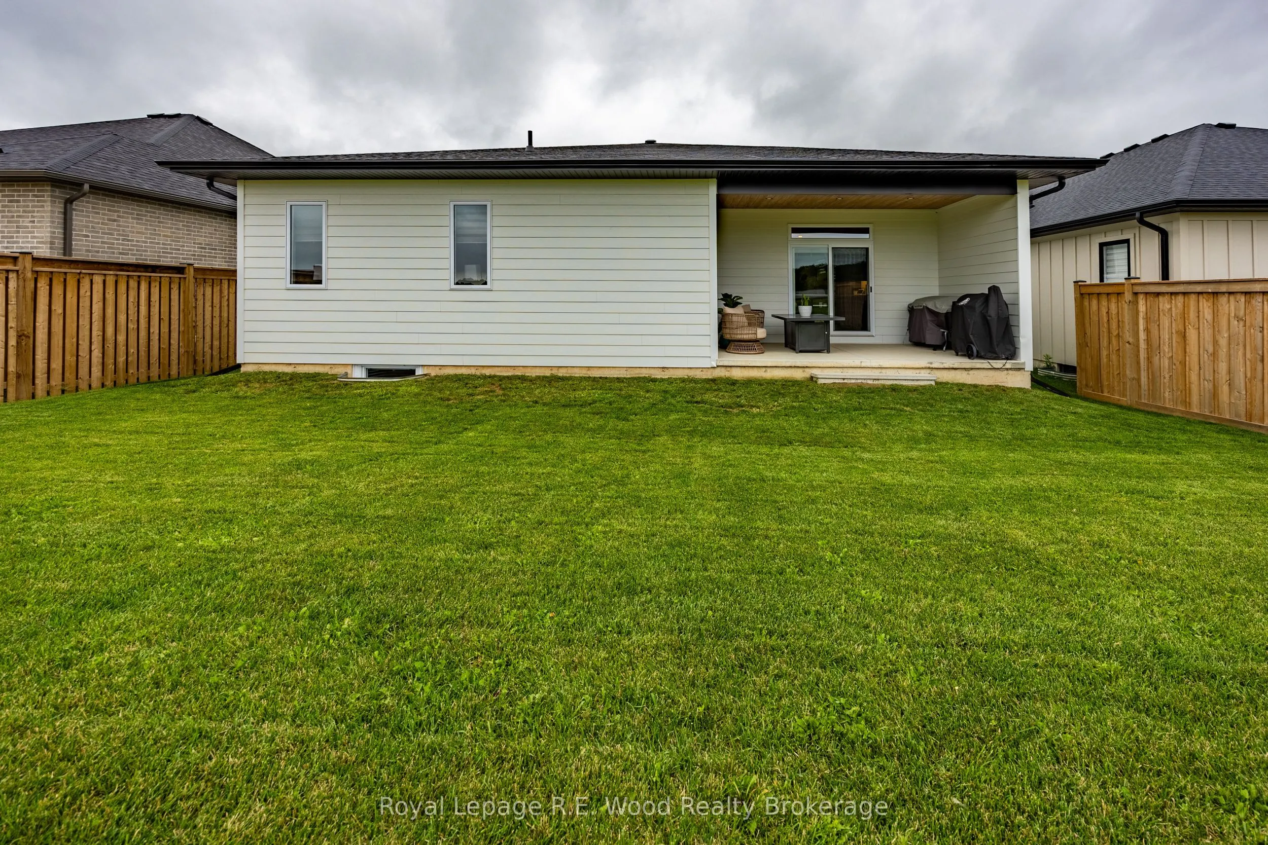 7 Sycamore Drive